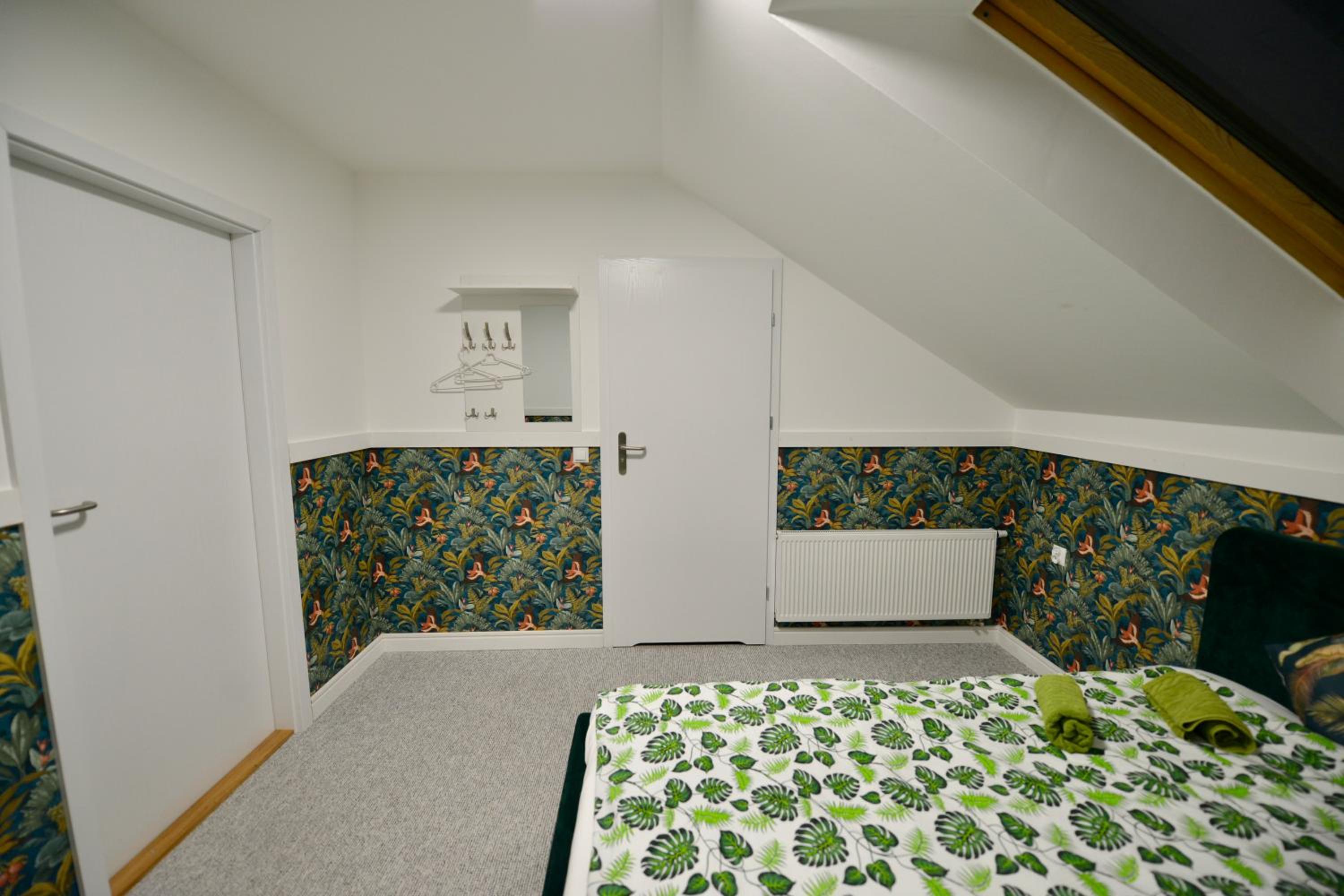 Small Double Room - Photo 4