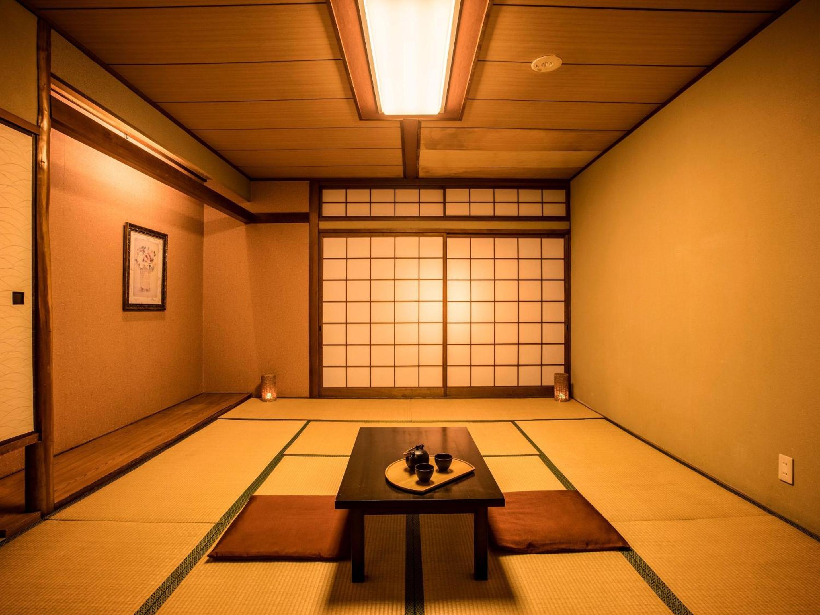 Standard Japanese-Style-Room (No View) - Shared Bathroom - Non-Smoking photo 1