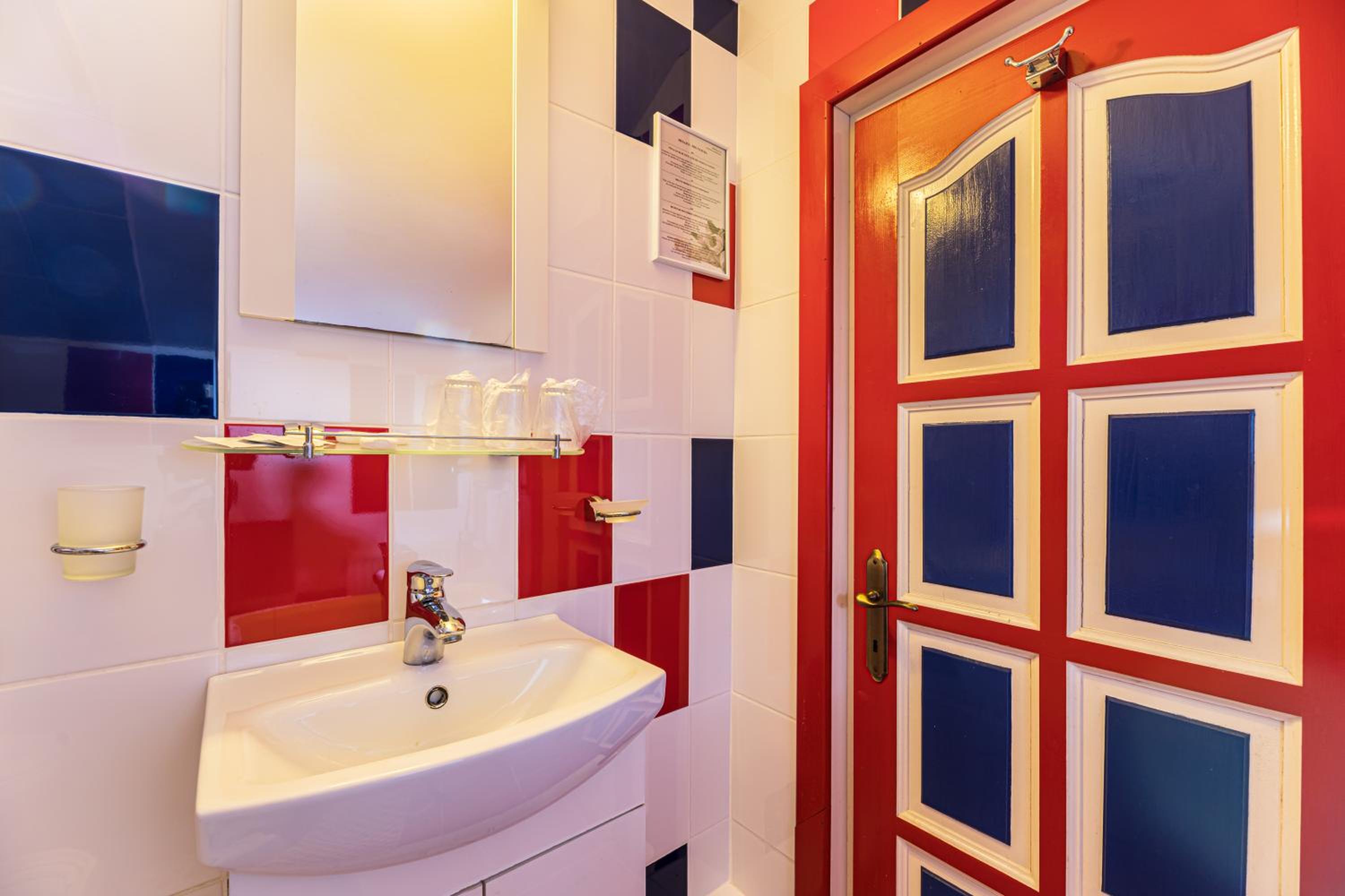 Triple Room - Photo 6