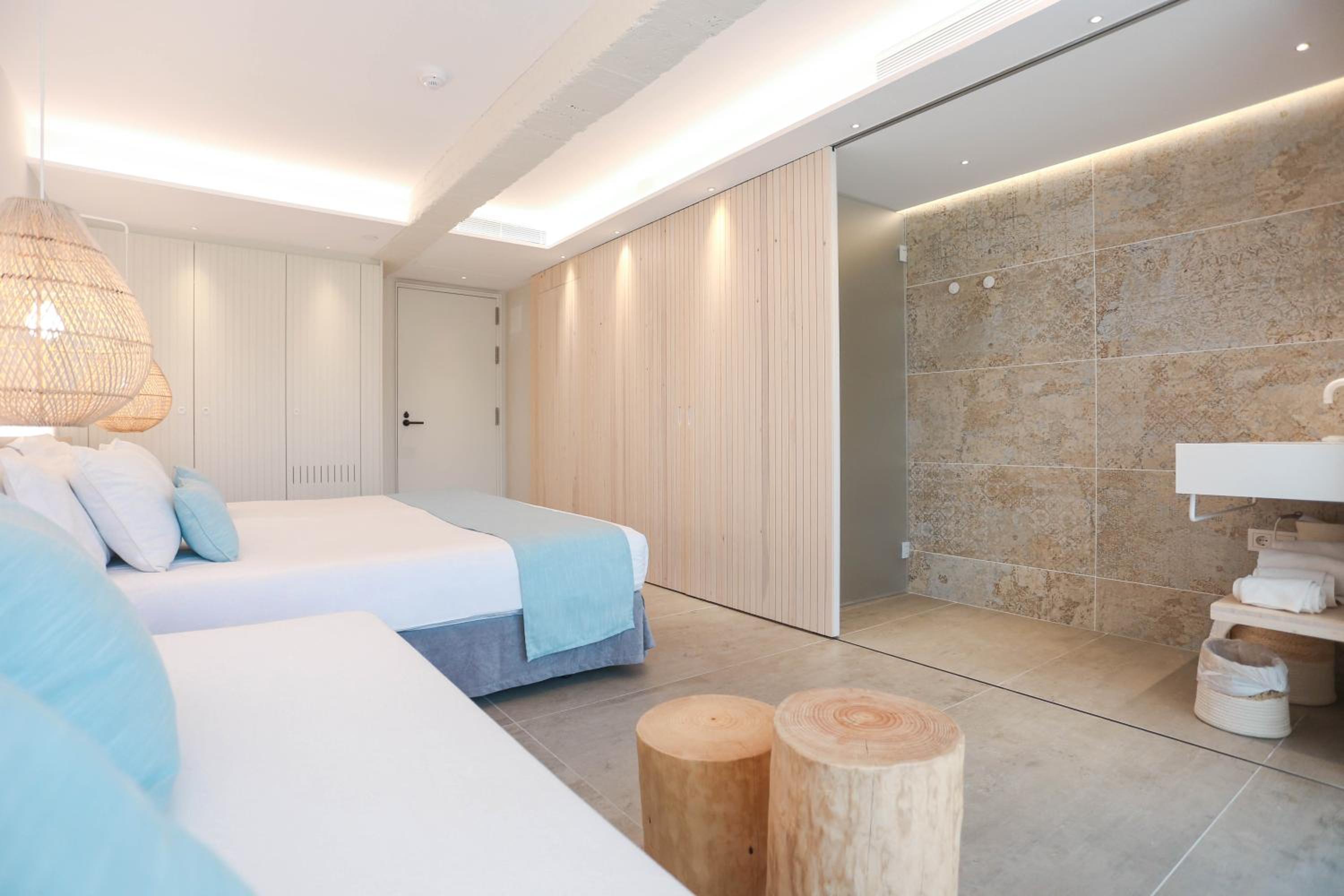 Double Room with Pool View photo 2