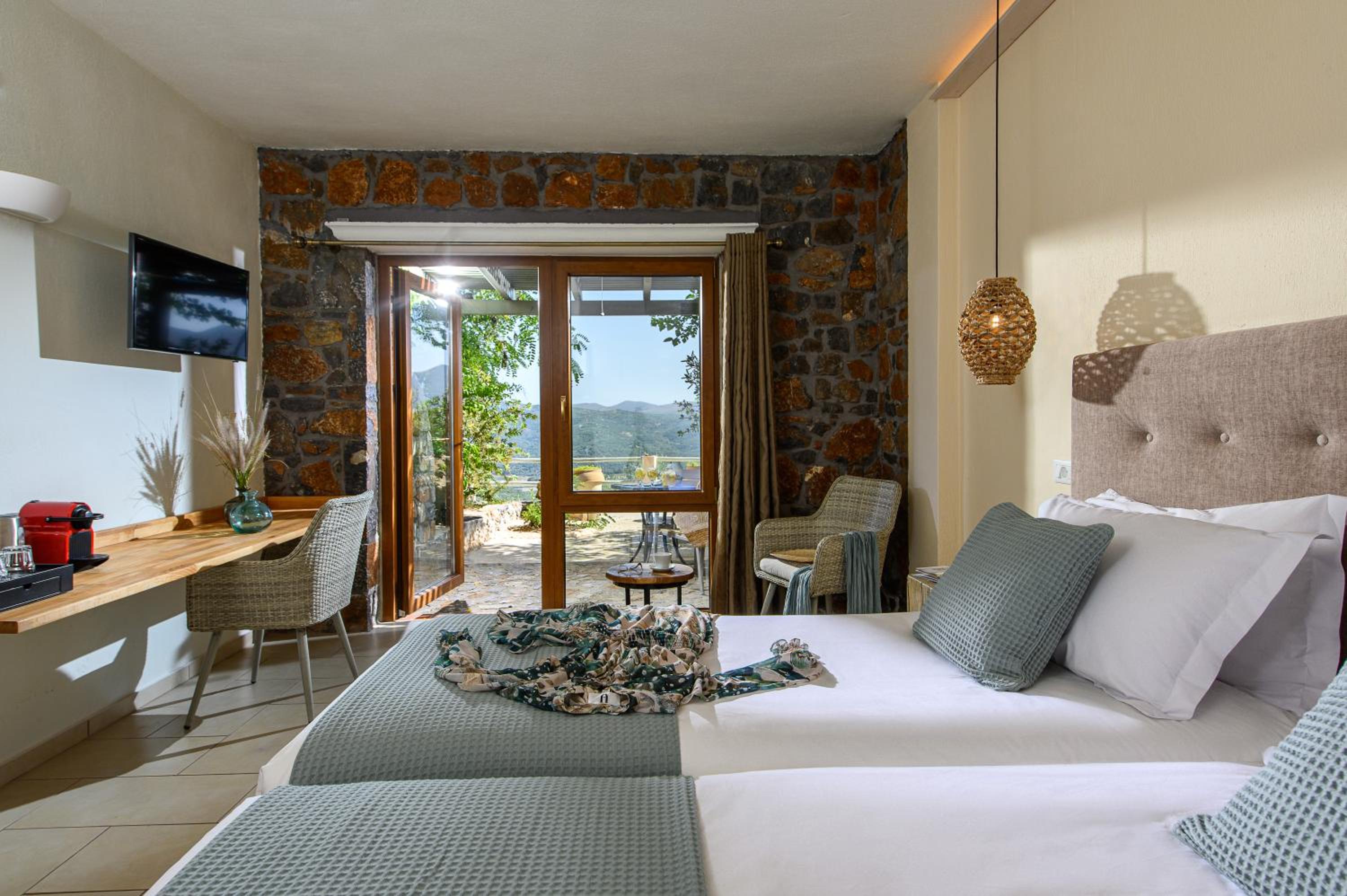 Standard Double or Twin Room with Garden View photo 2