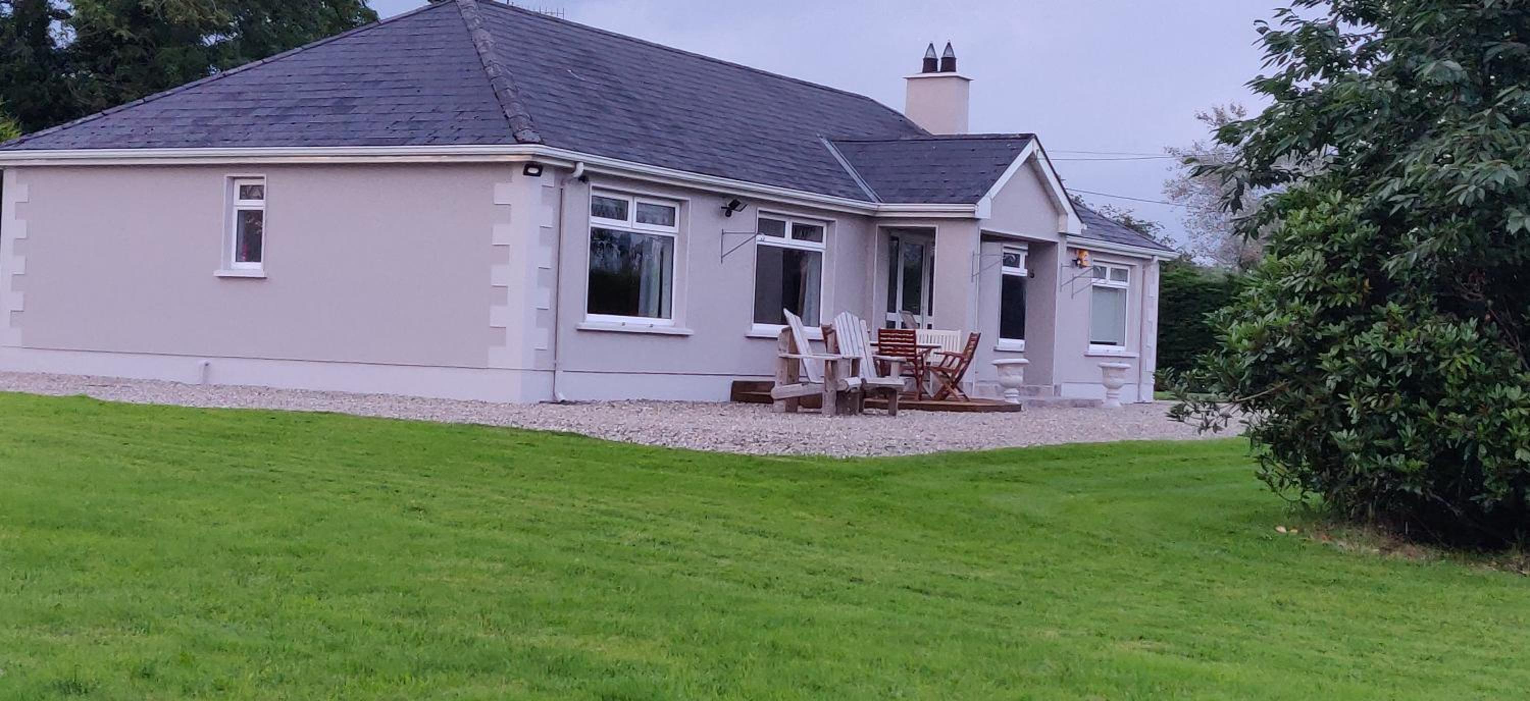 Four-Bedroom House photo 2