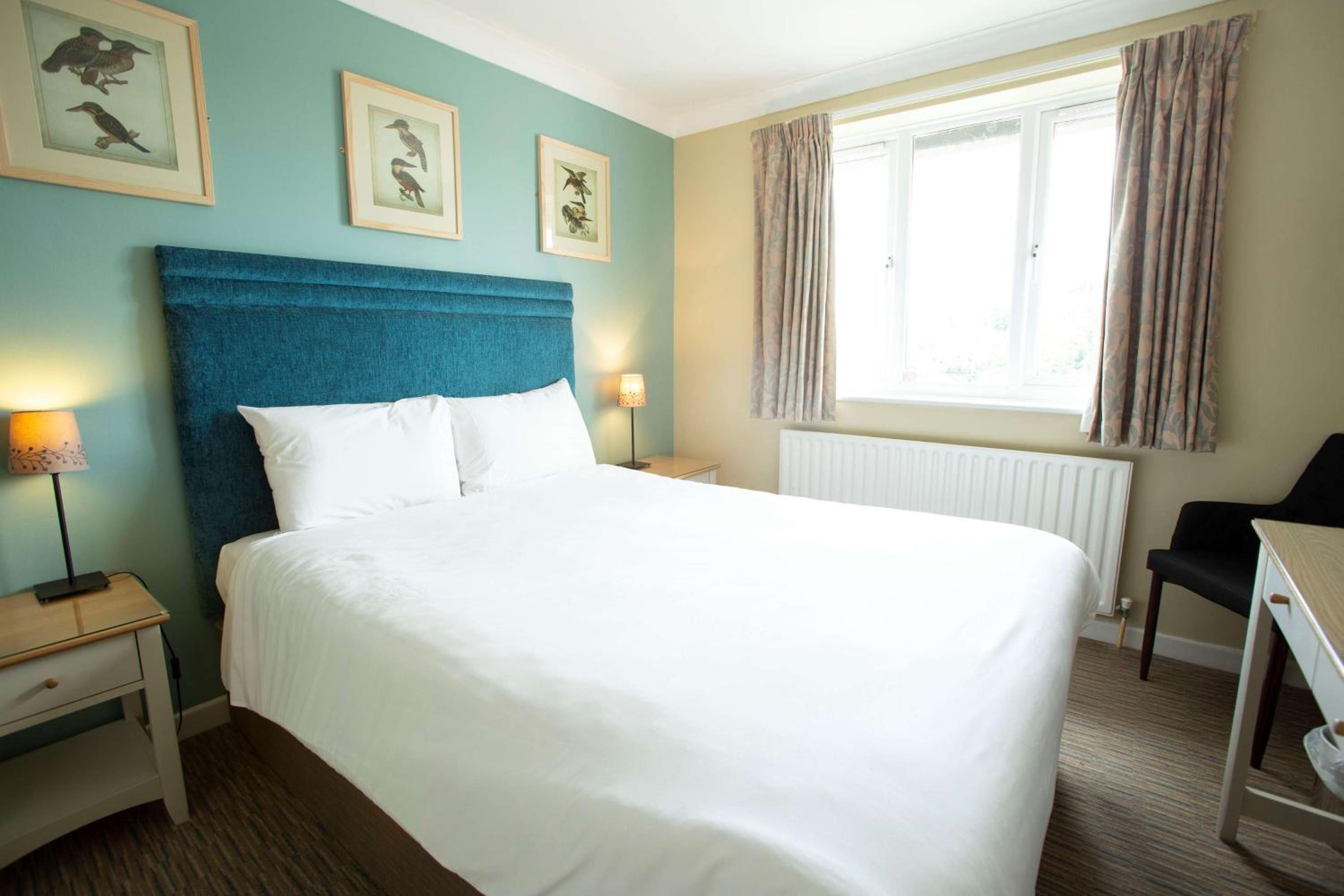 Riverside King Room - Photo 9