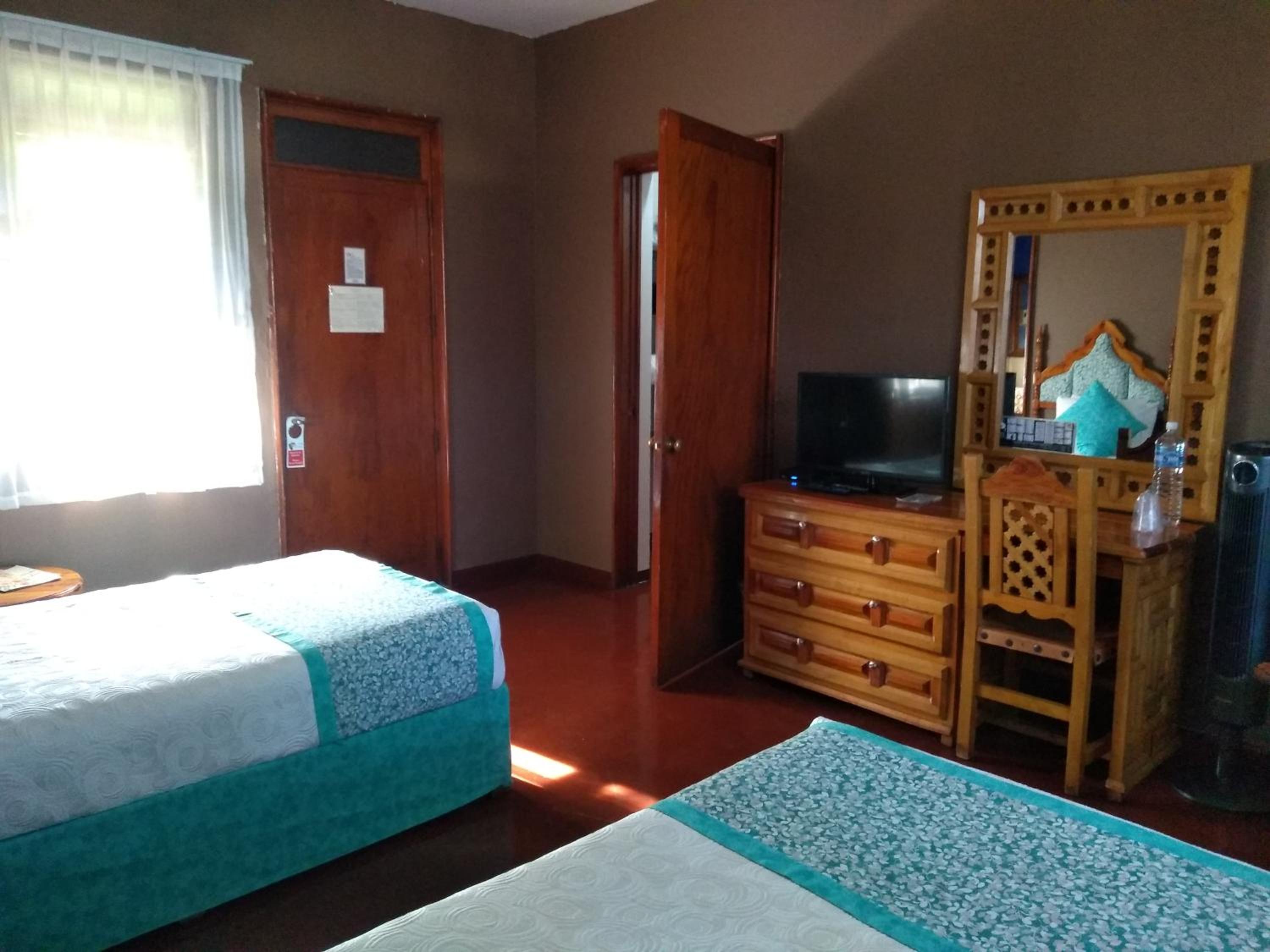 Mixed Dormitory Room