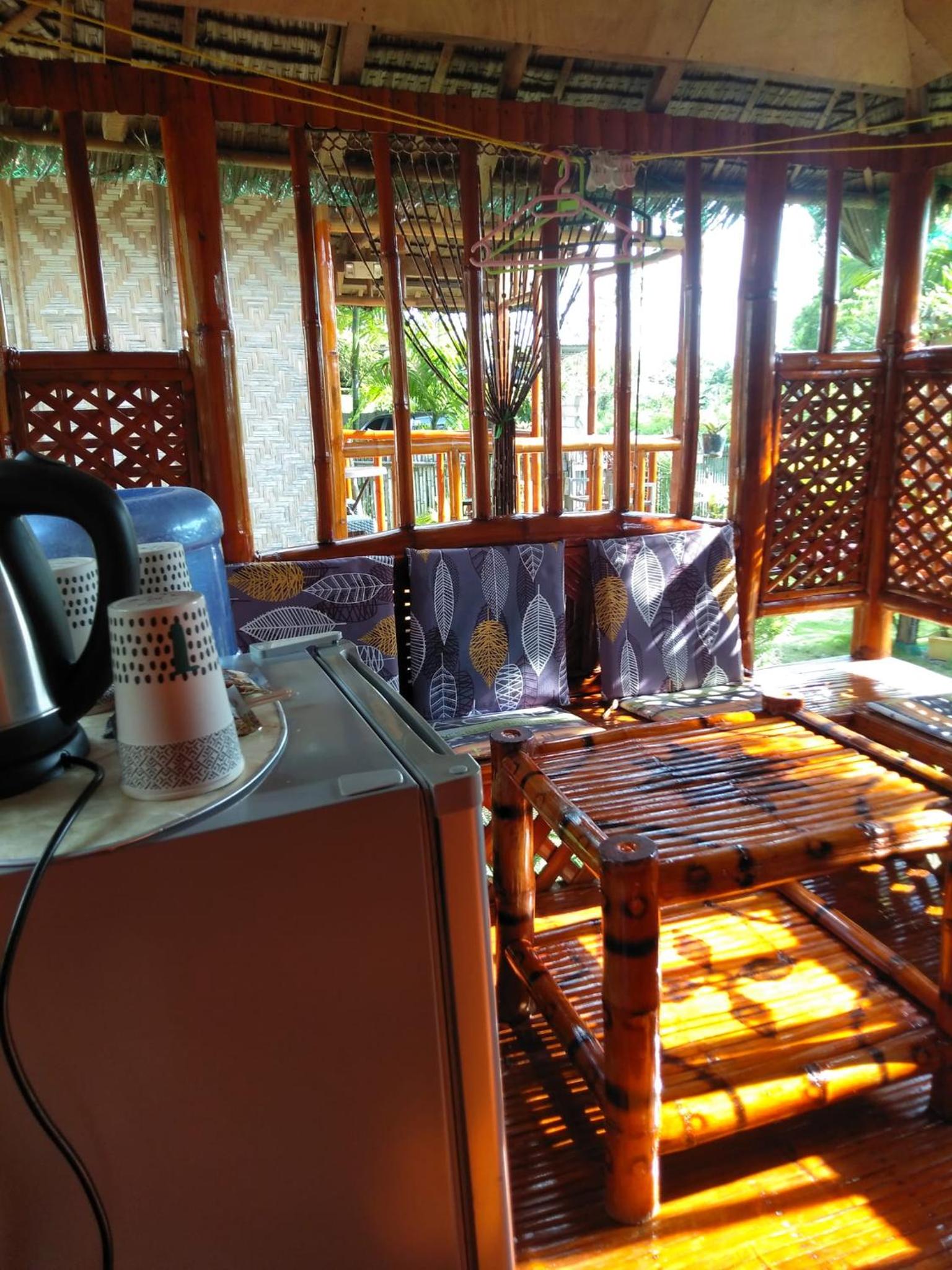 One-Bedroom Bungalow - Photo 1