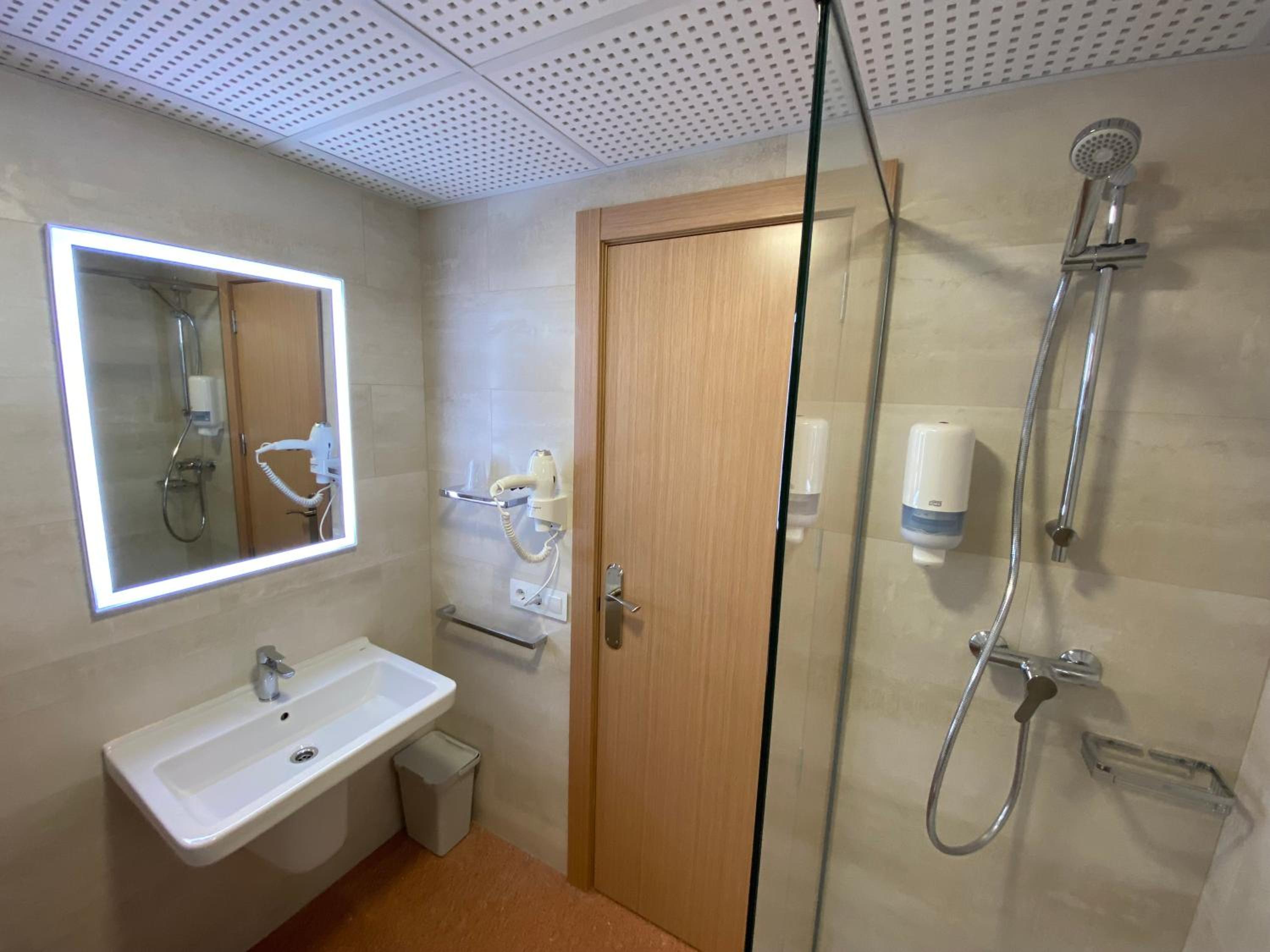 Superior Double Room - Photo 2