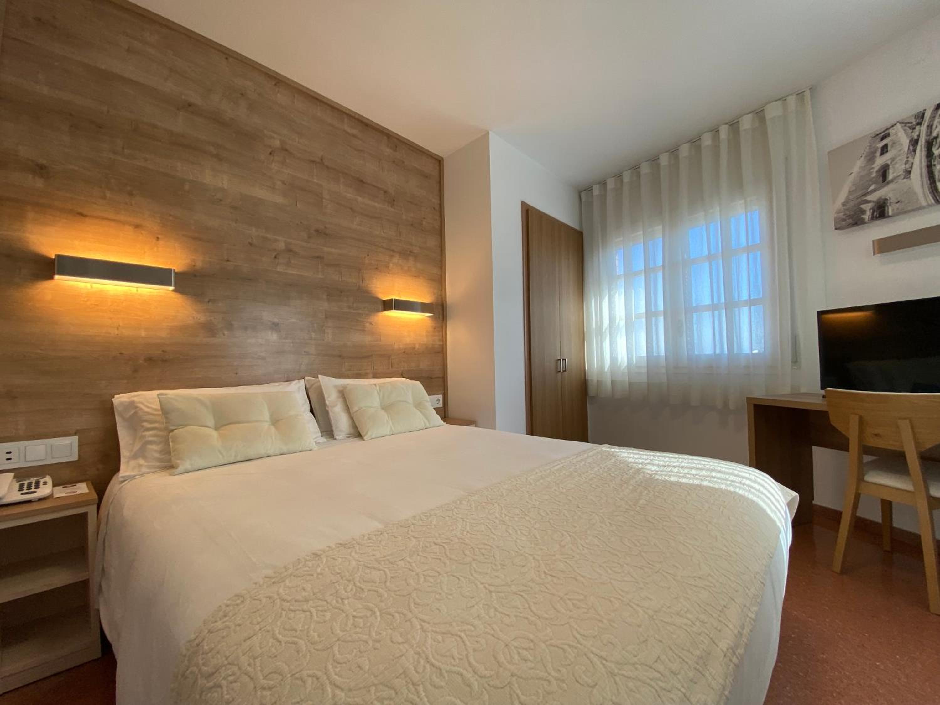Superior Double Room - Photo 5