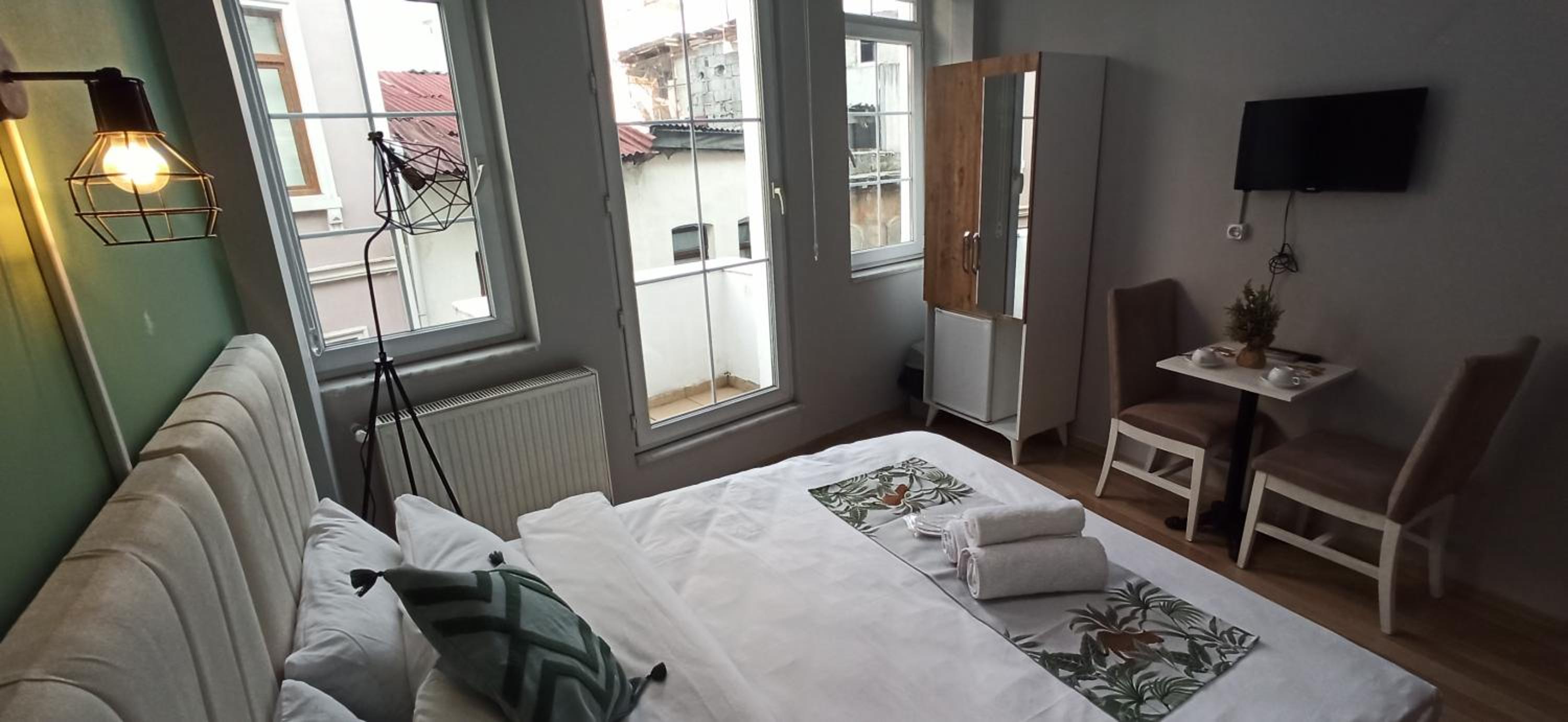 Deluxe Double Room With Balcony photo 3