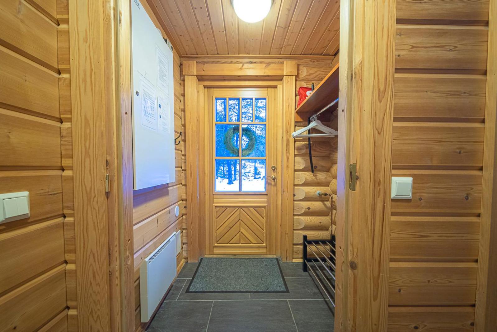 Three-Bedroom House - Photo 9