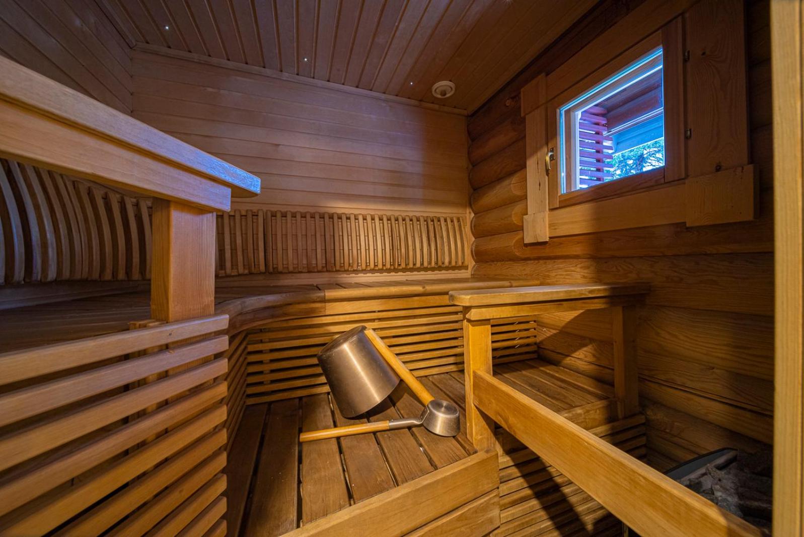 Three-Bedroom House - Photo 15