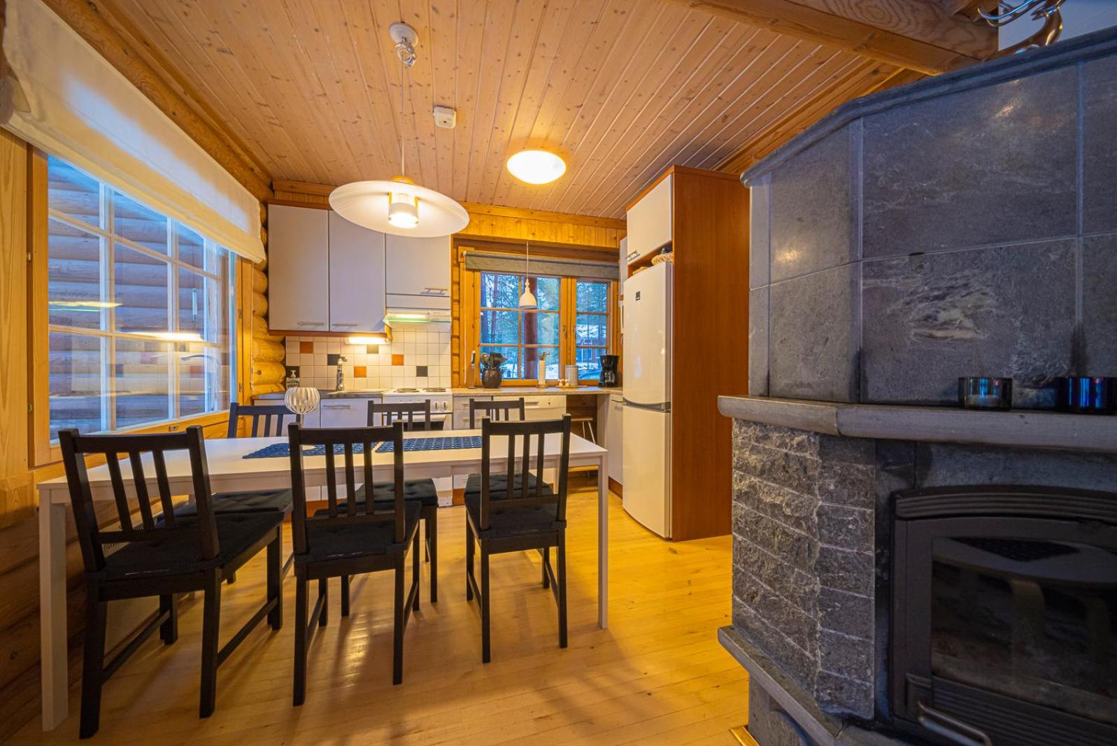 Three-Bedroom House - Photo 20