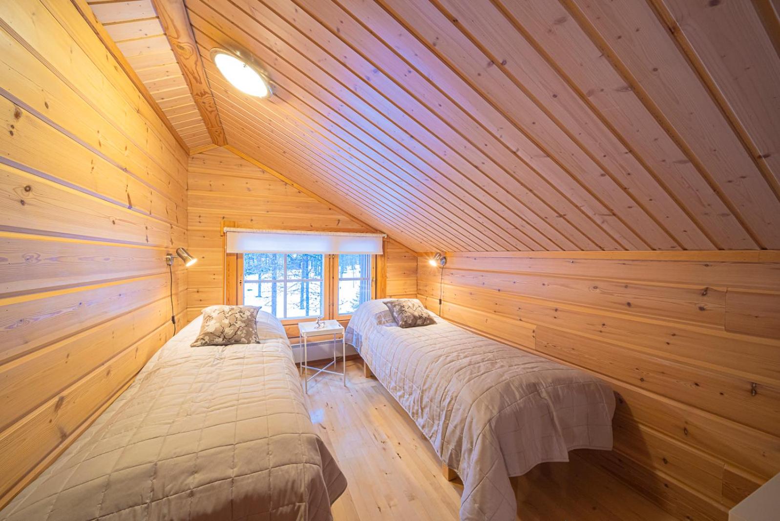 Three-Bedroom House - Photo 2