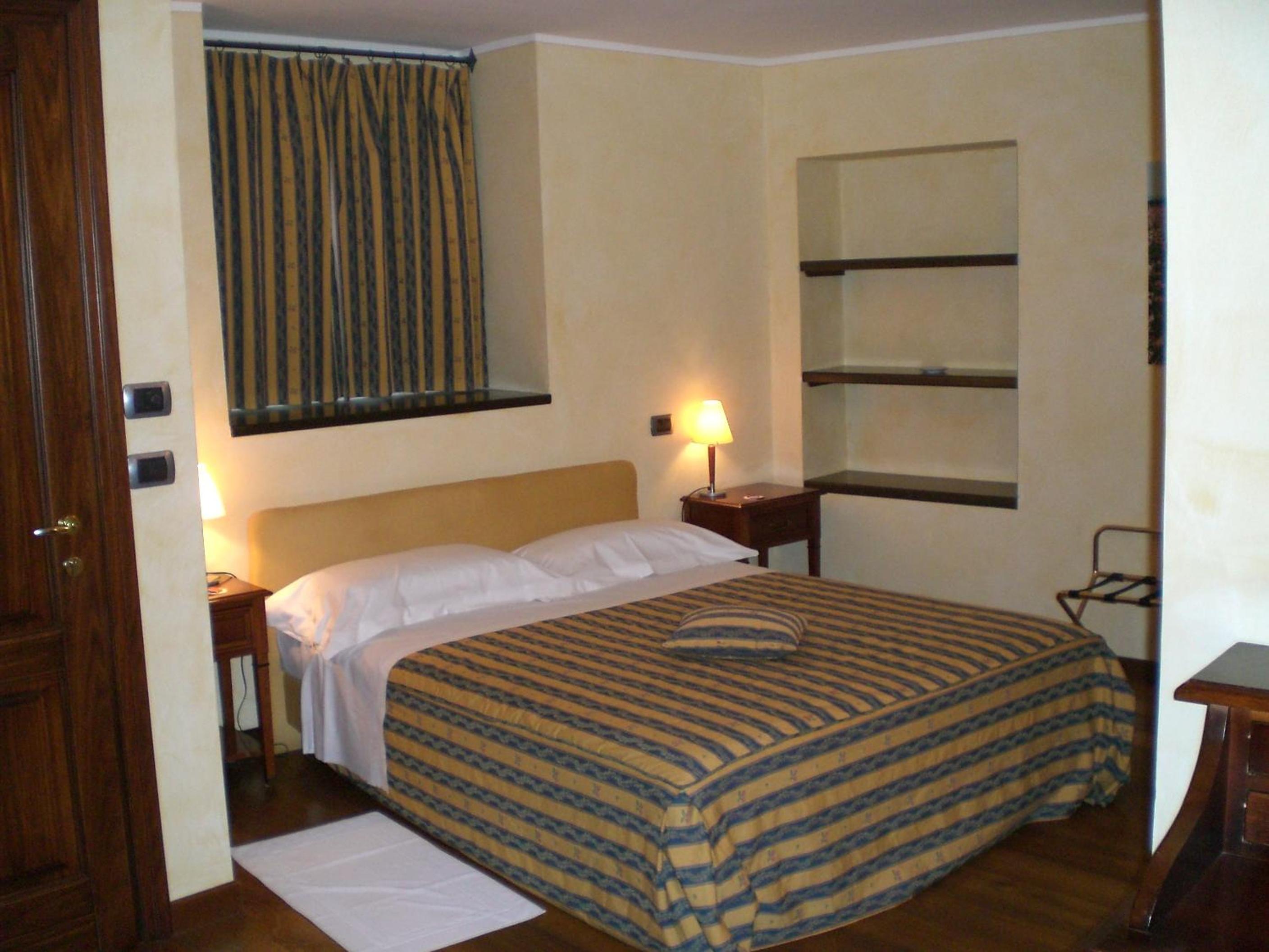 Standard Double Room photo 1