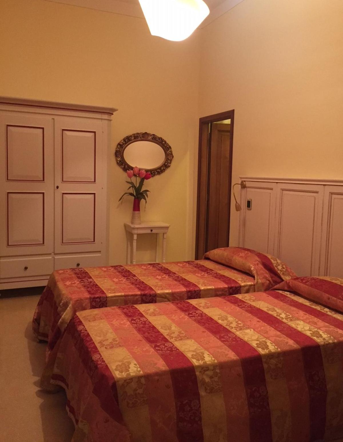 Deluxe Double or Twin Room - Photo 1