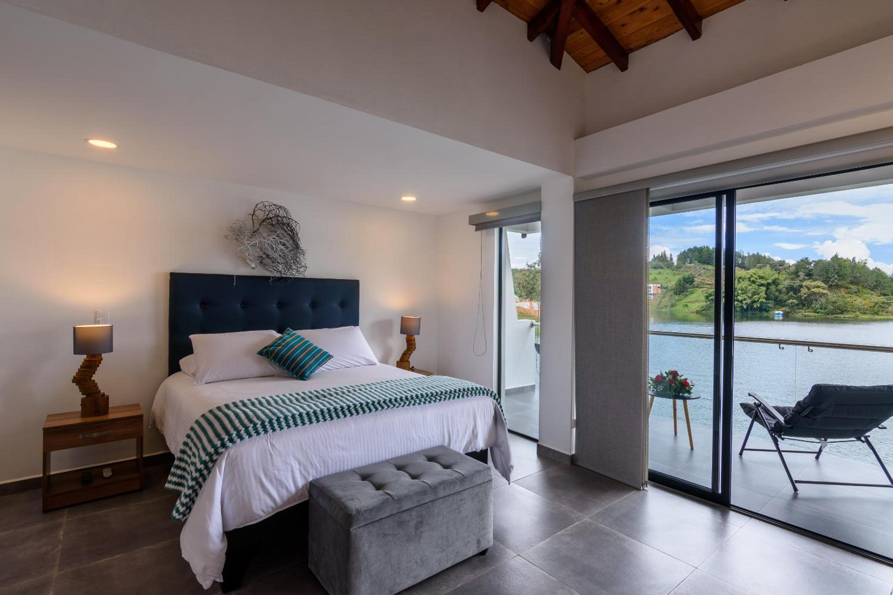 Superior Double Room with Balcony photo 1