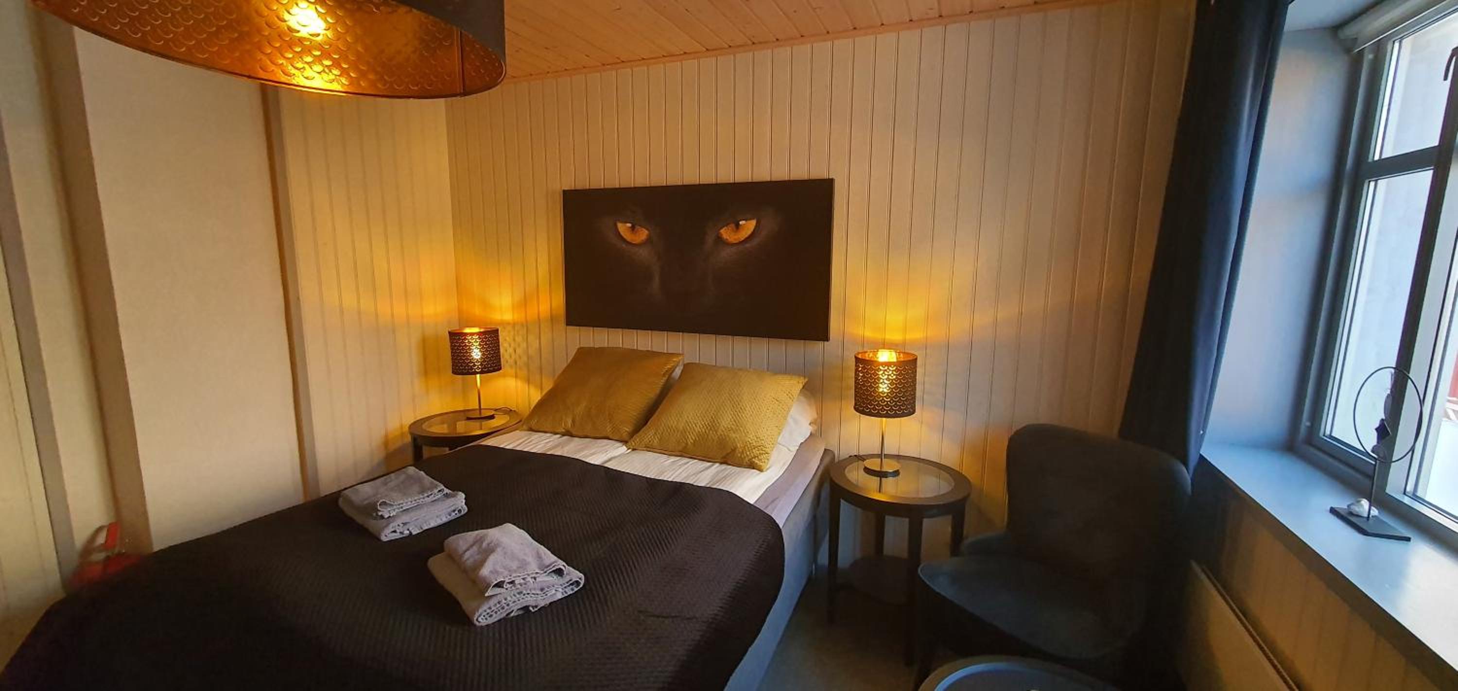 Large Double Room photo 1