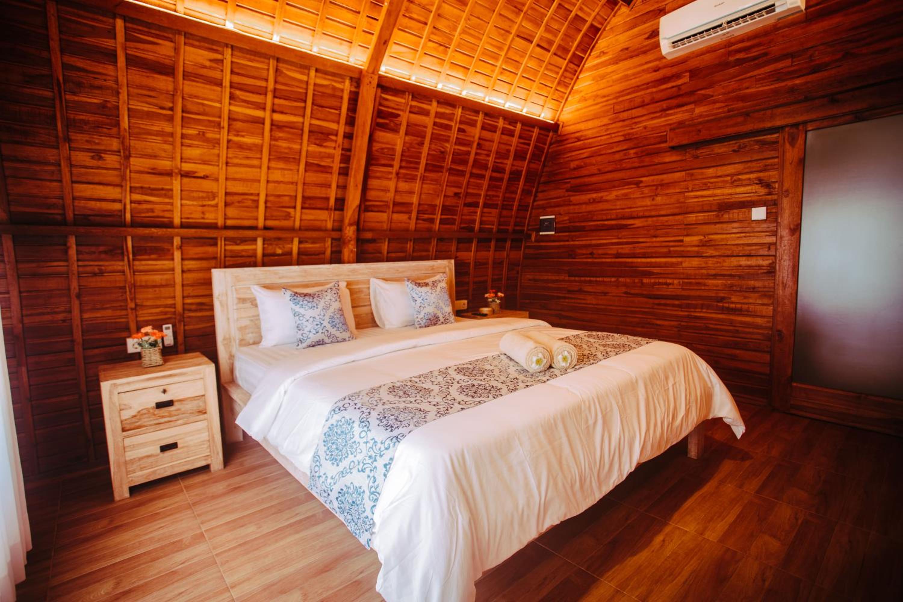 Lumbung Deluxe King Room - Photo 1
