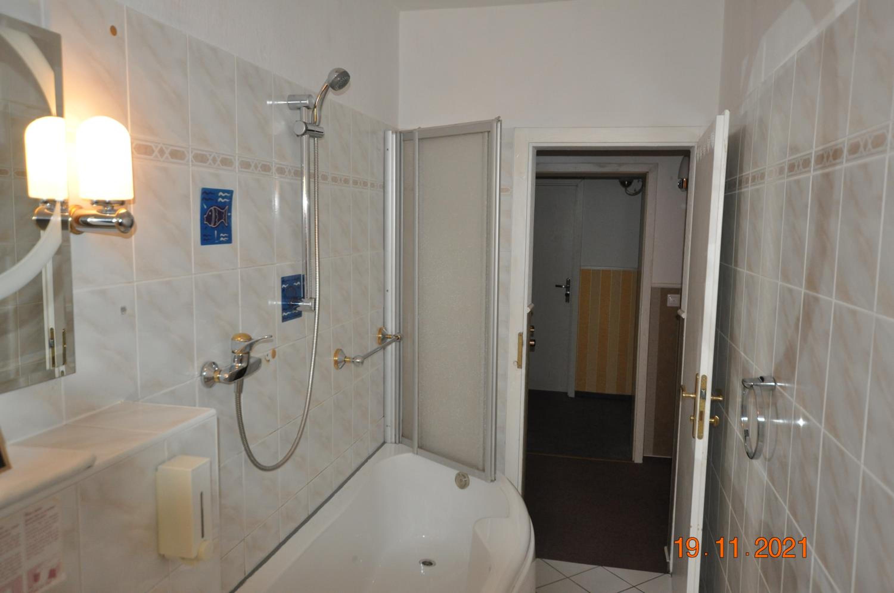 Double Room - Photo 2