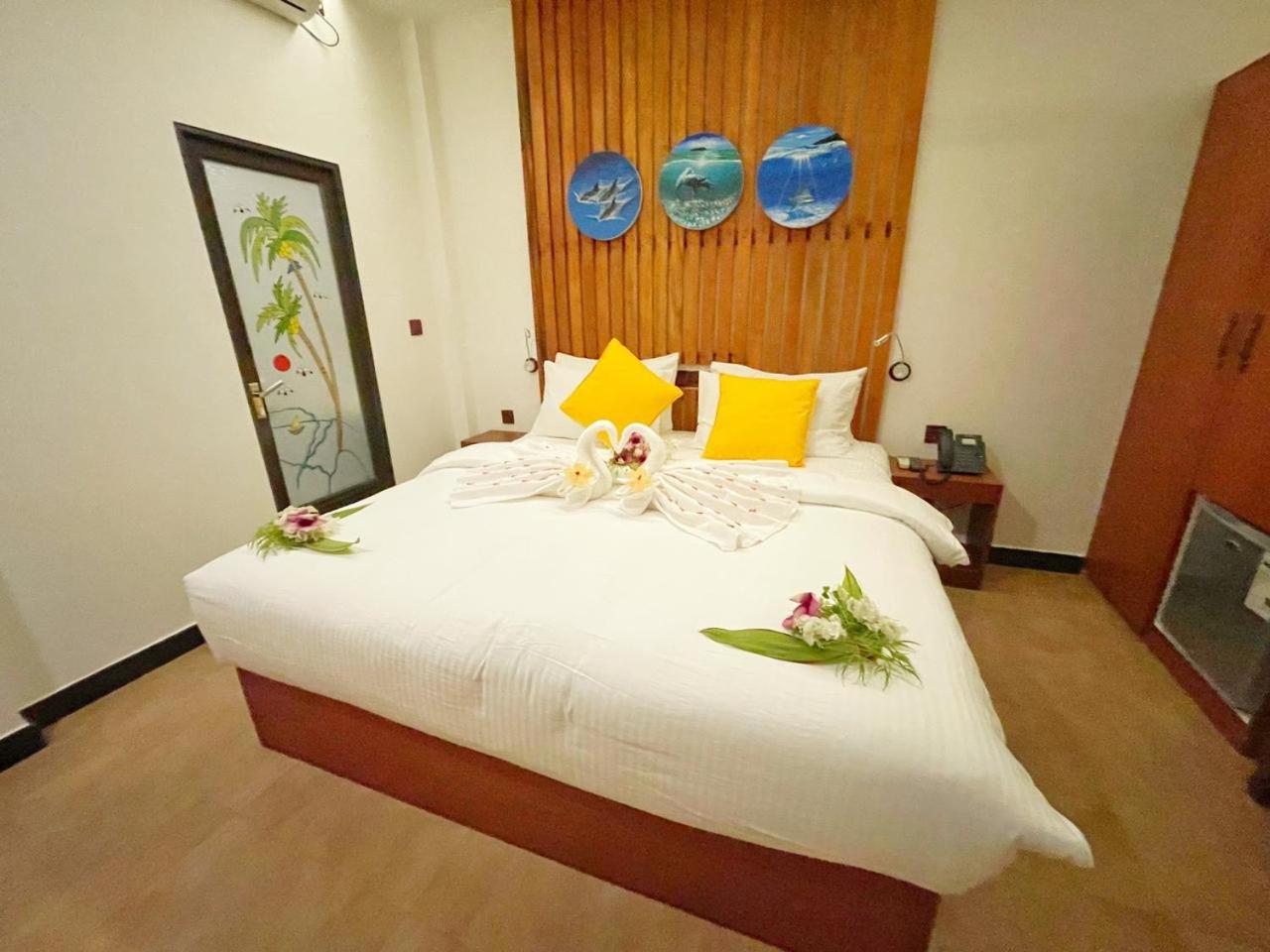 Deluxe Double Room with Balcony and Sea View - Photo 2