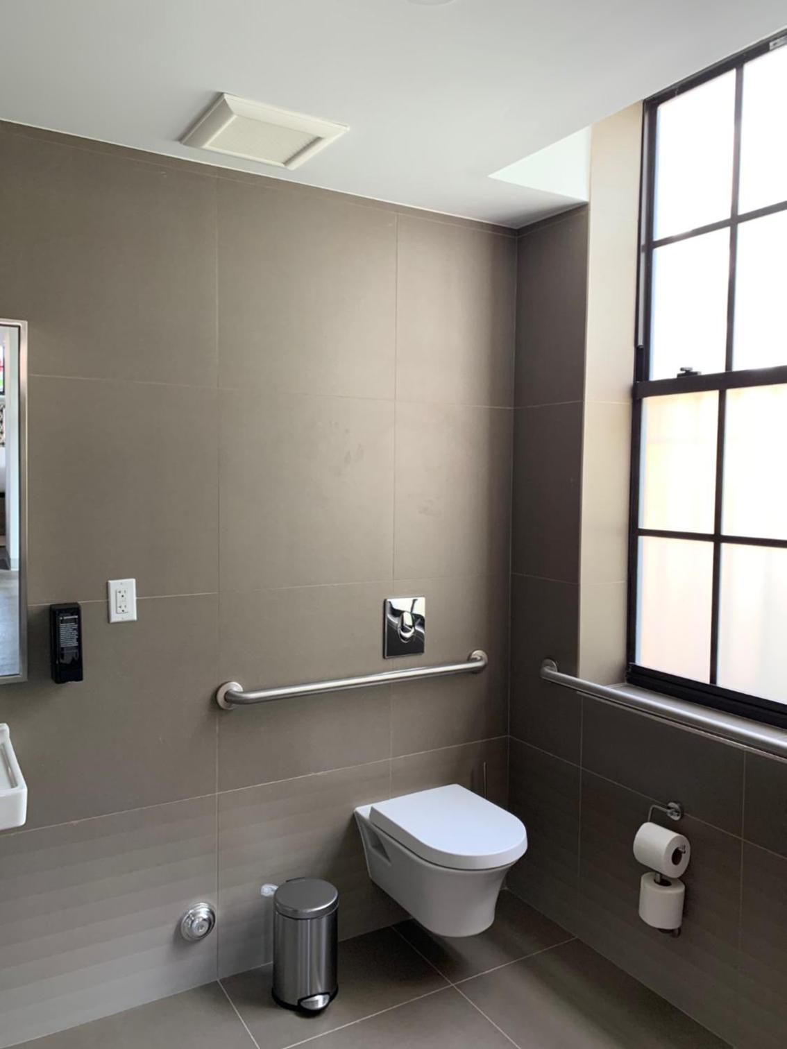 Junior Suite ADA City View