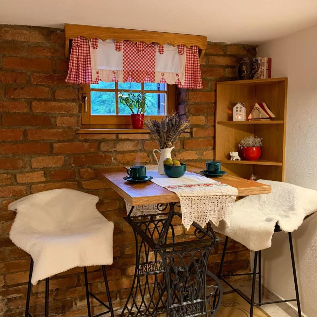 One-Bedroom House photo 2