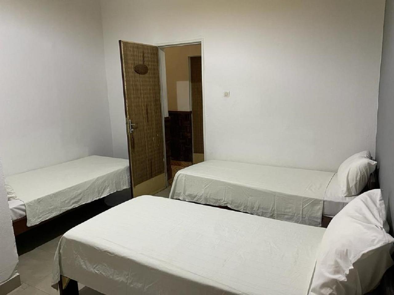 Standard Triple Room photo 2