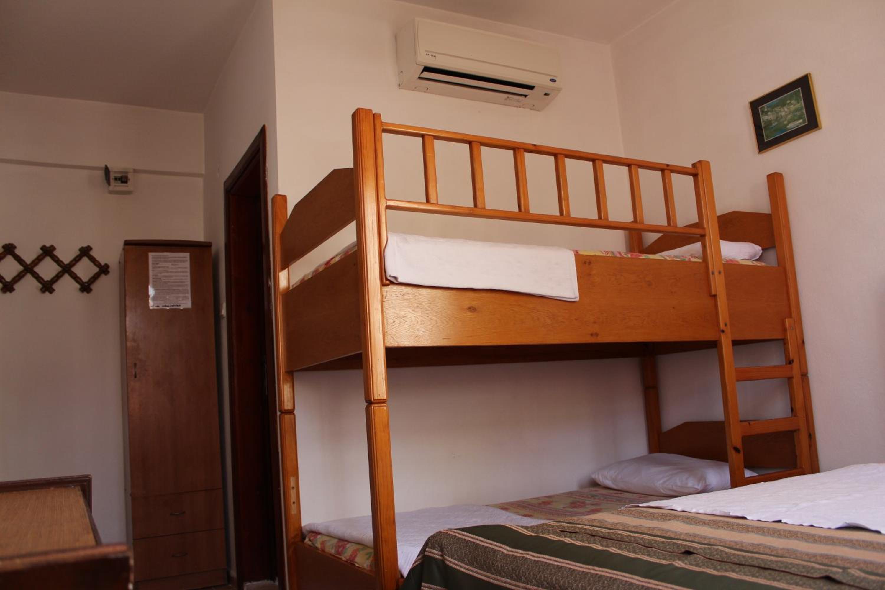 Quadruple Room photo 2