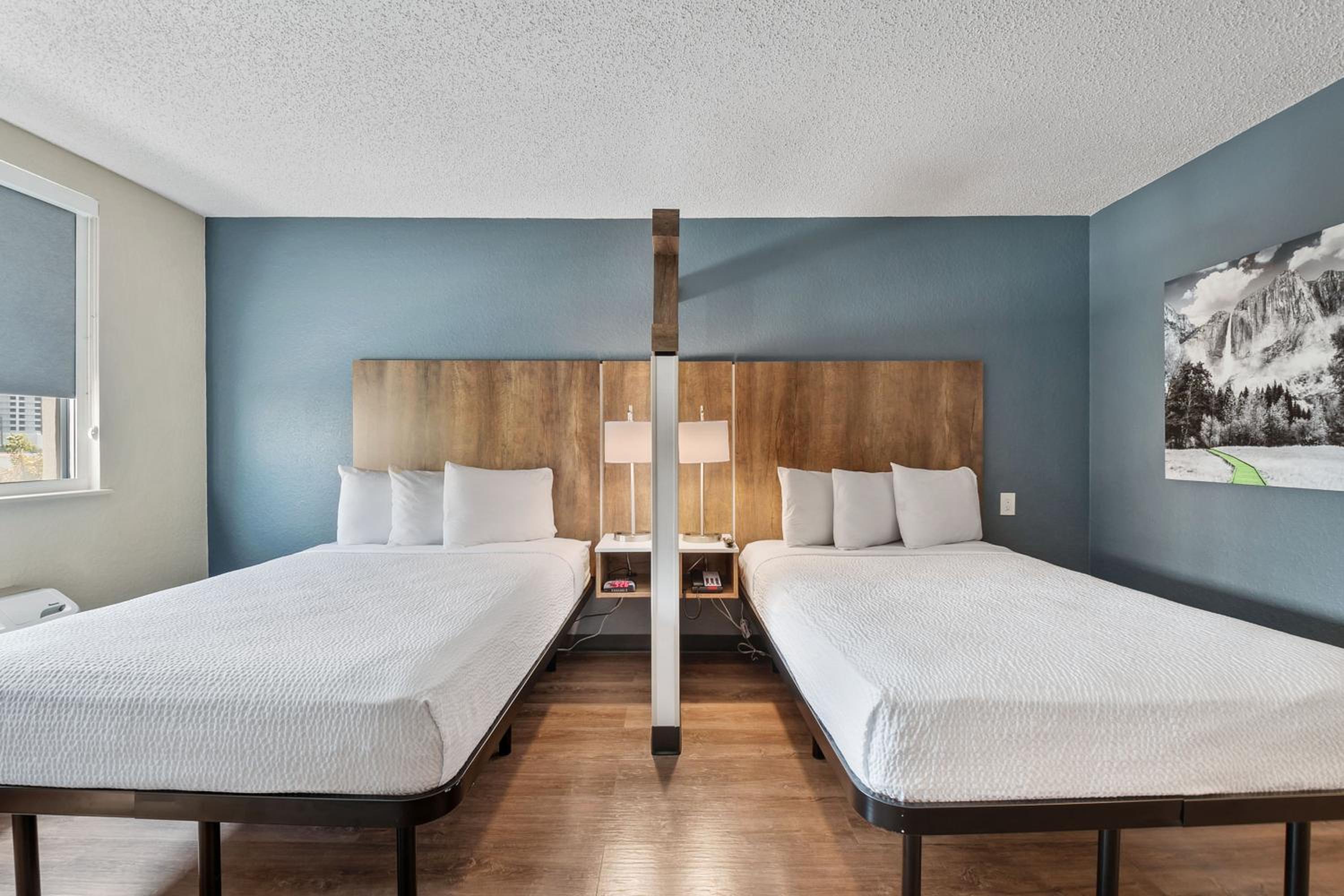 Superior Studio with 2 Double Beds - Non-Smoking, Hearing Impaired - Photo 6