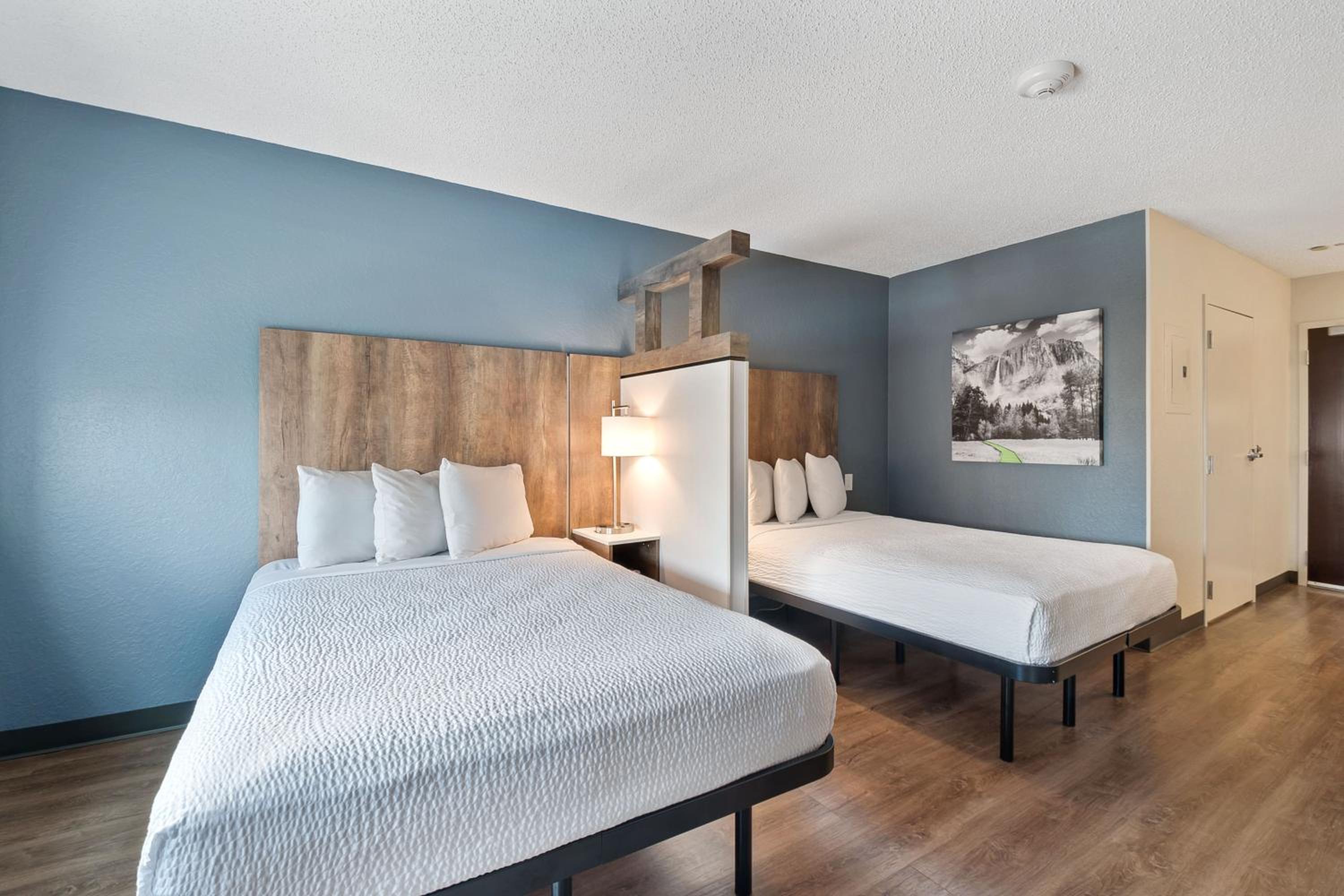 Superior Studio with 2 Double Beds - Non-Smoking, Hearing Impaired - Photo 8