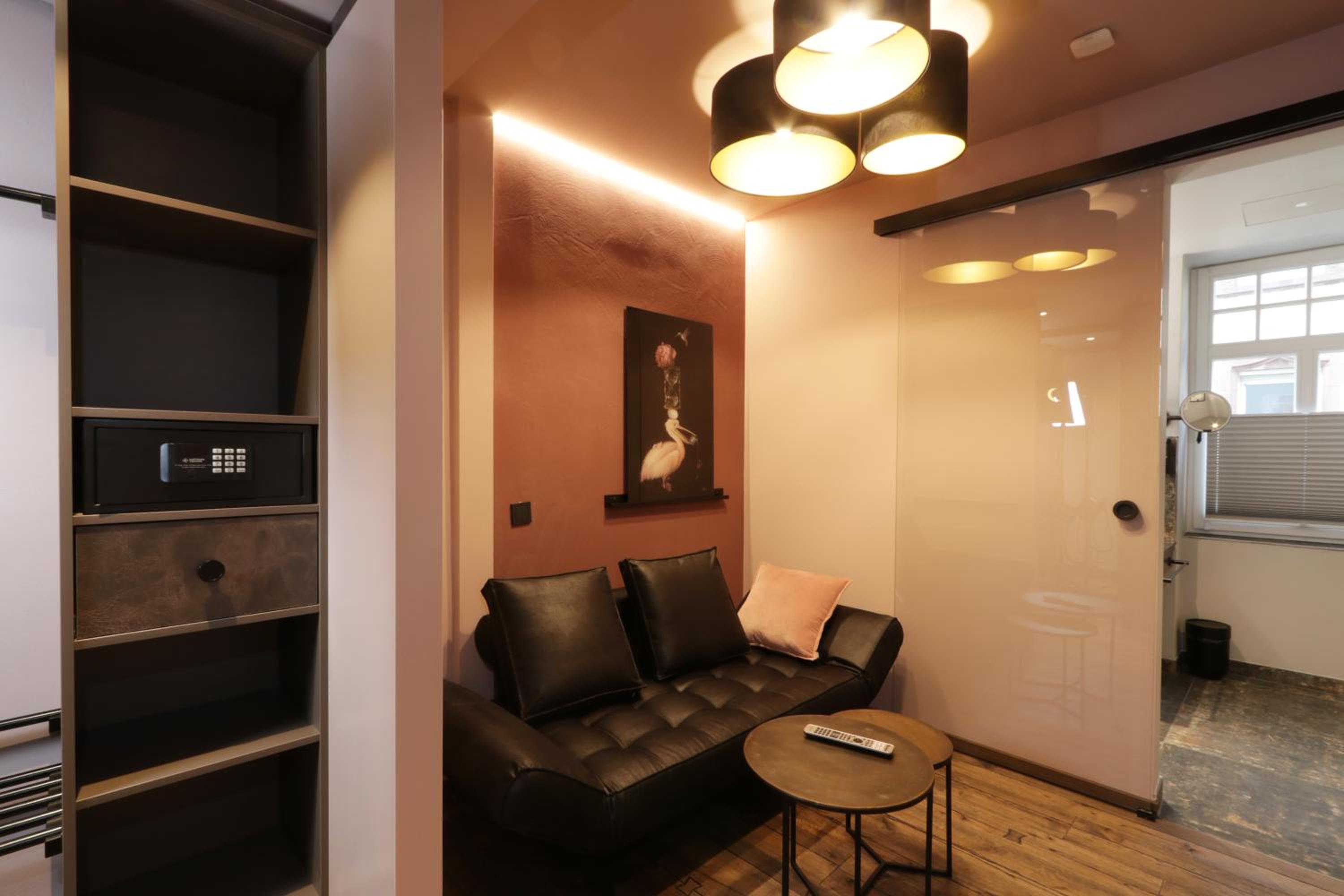 Deluxe Junior Suite - Photo 1