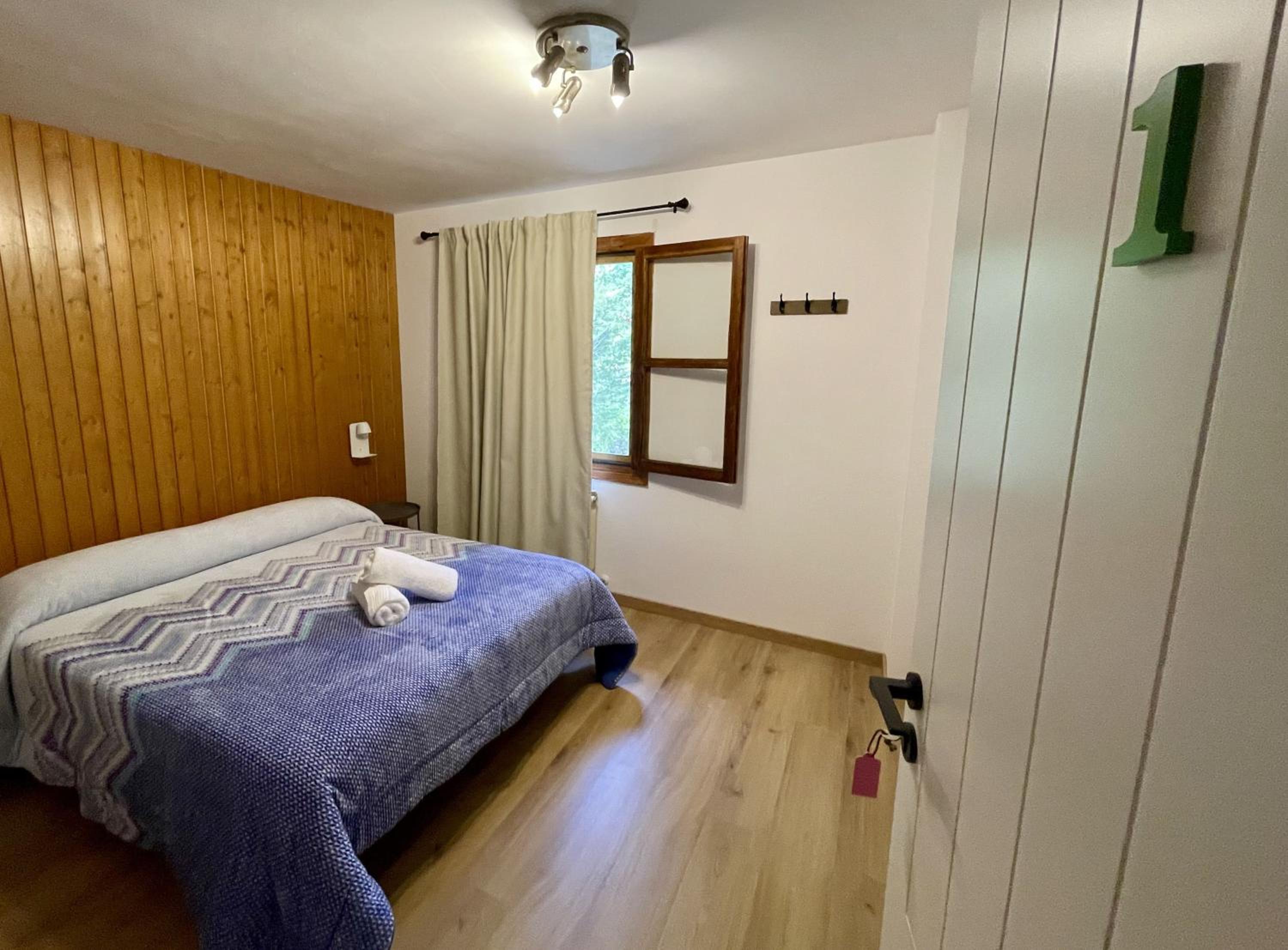 Double Room With Shared Bathroom photo 3