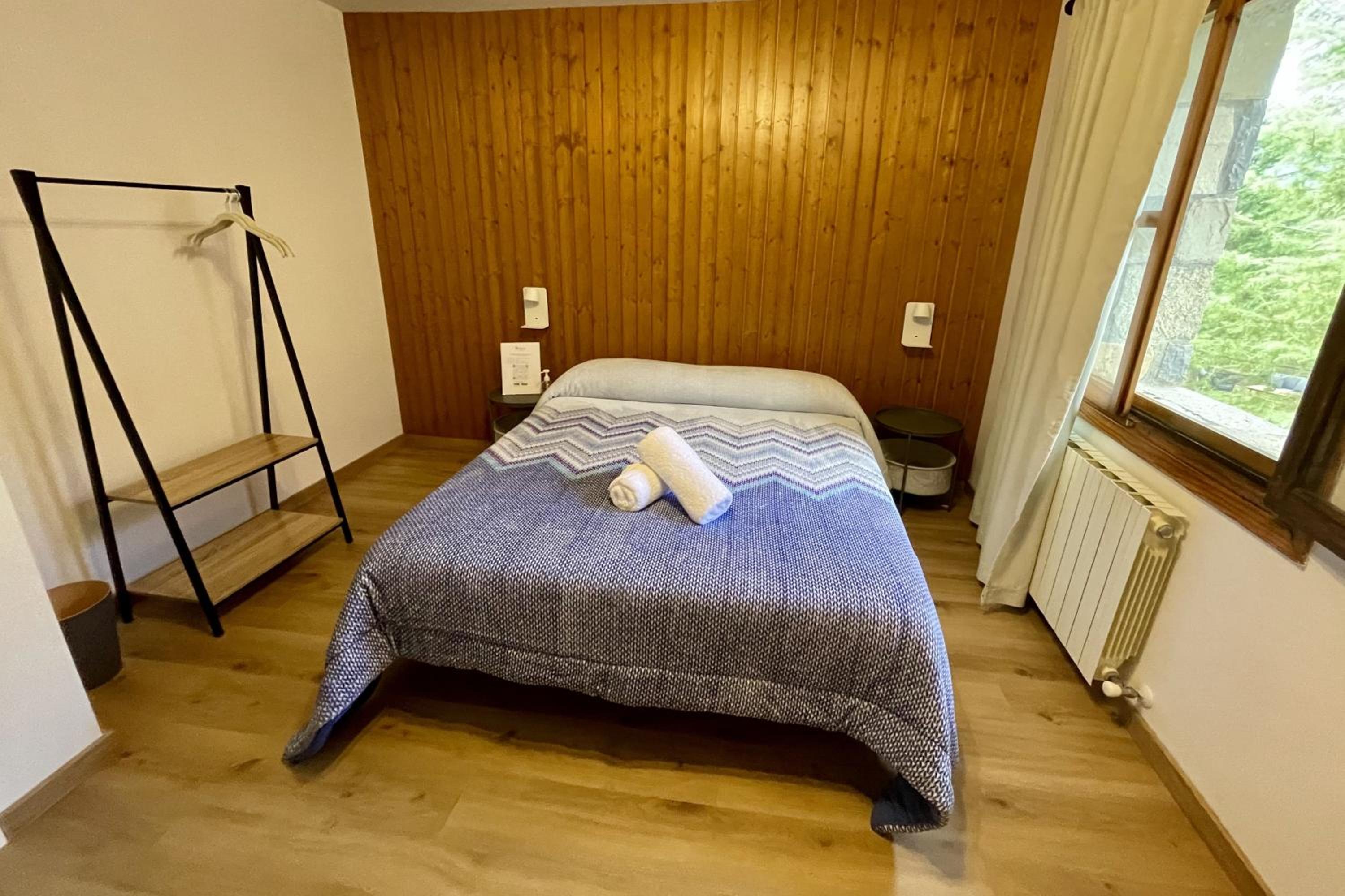 Double Room With Shared Bathroom photo 2