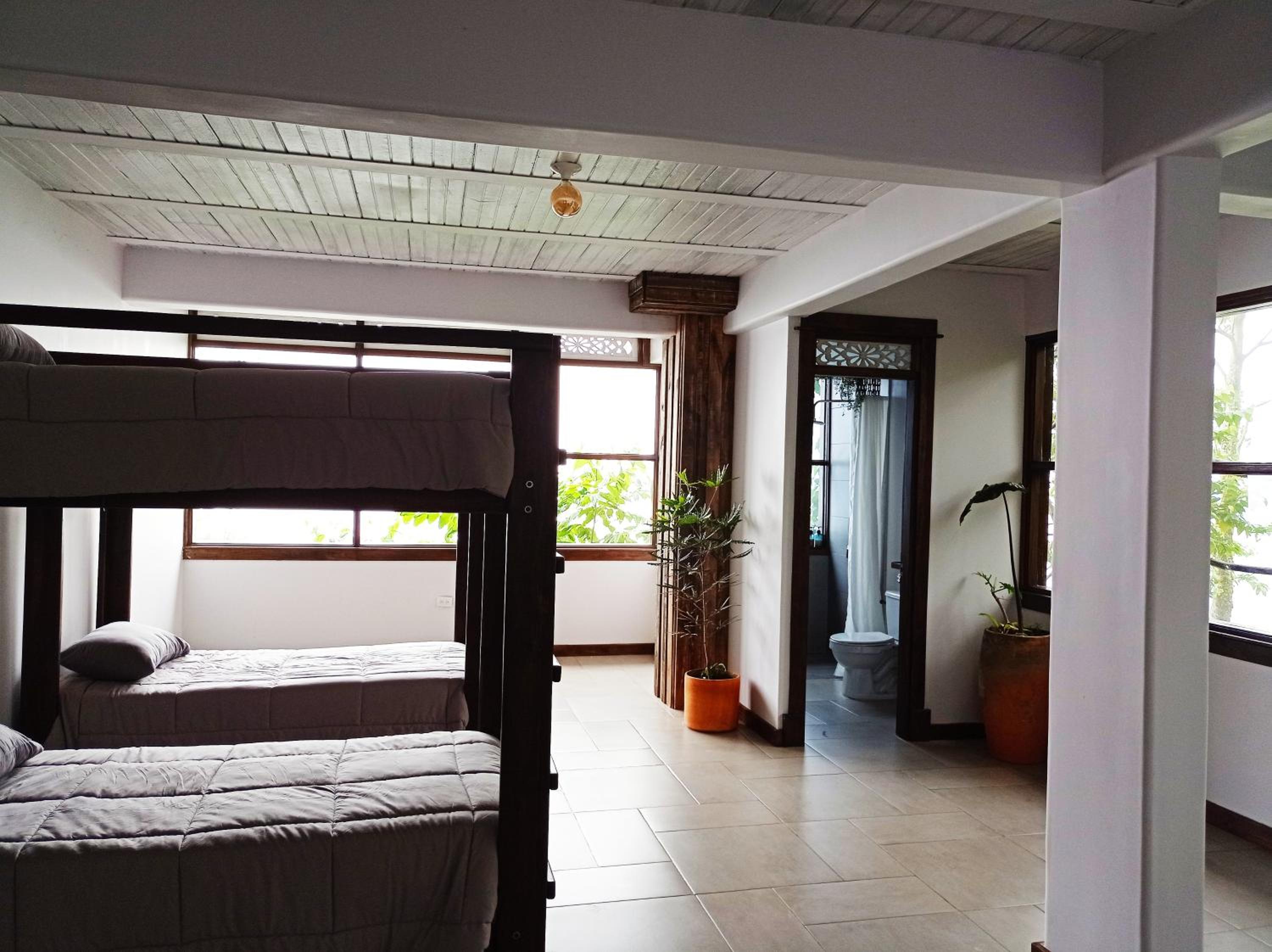 Deluxe Family Suite photo 3