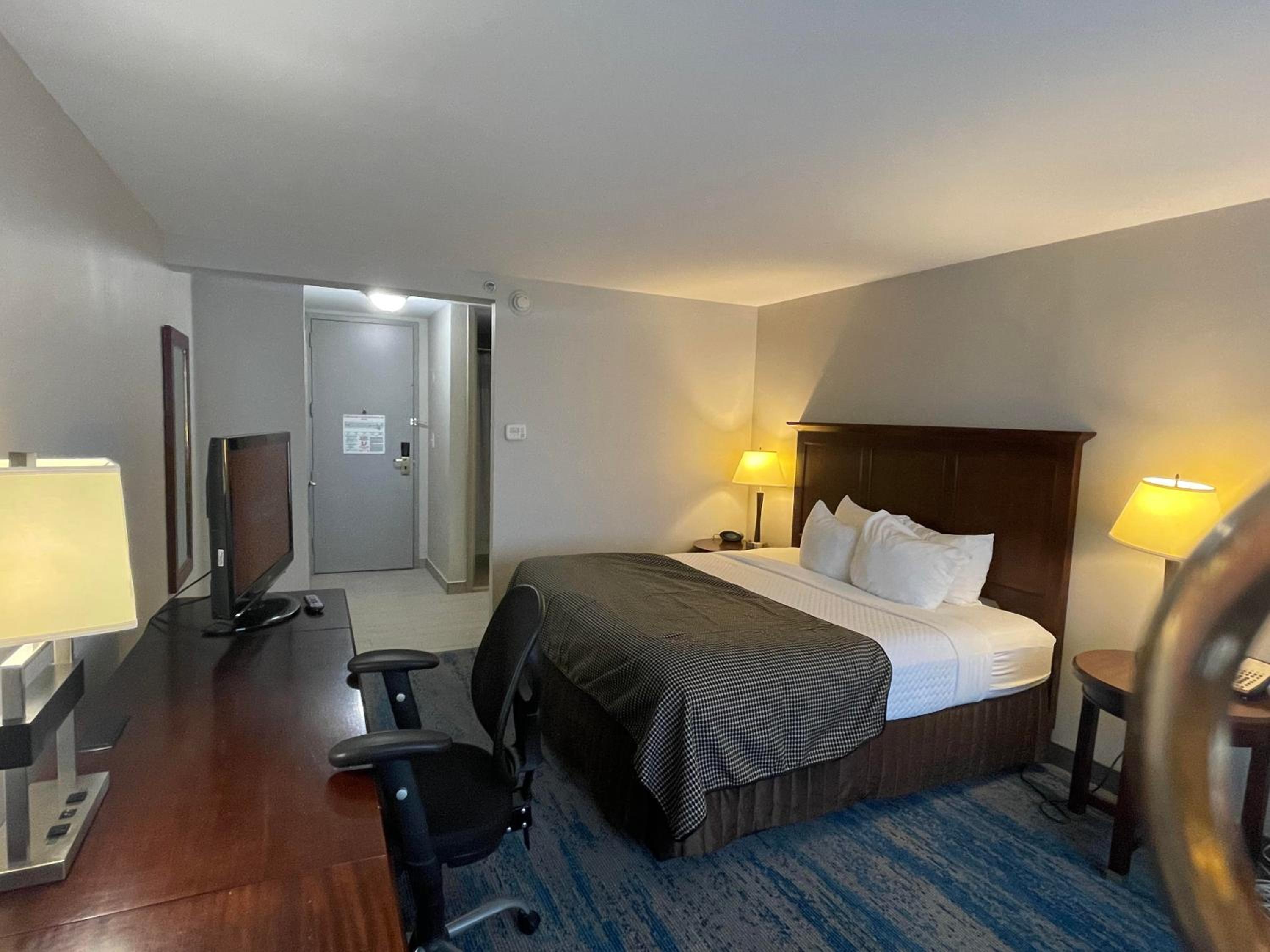 King Room - Non-Smoking