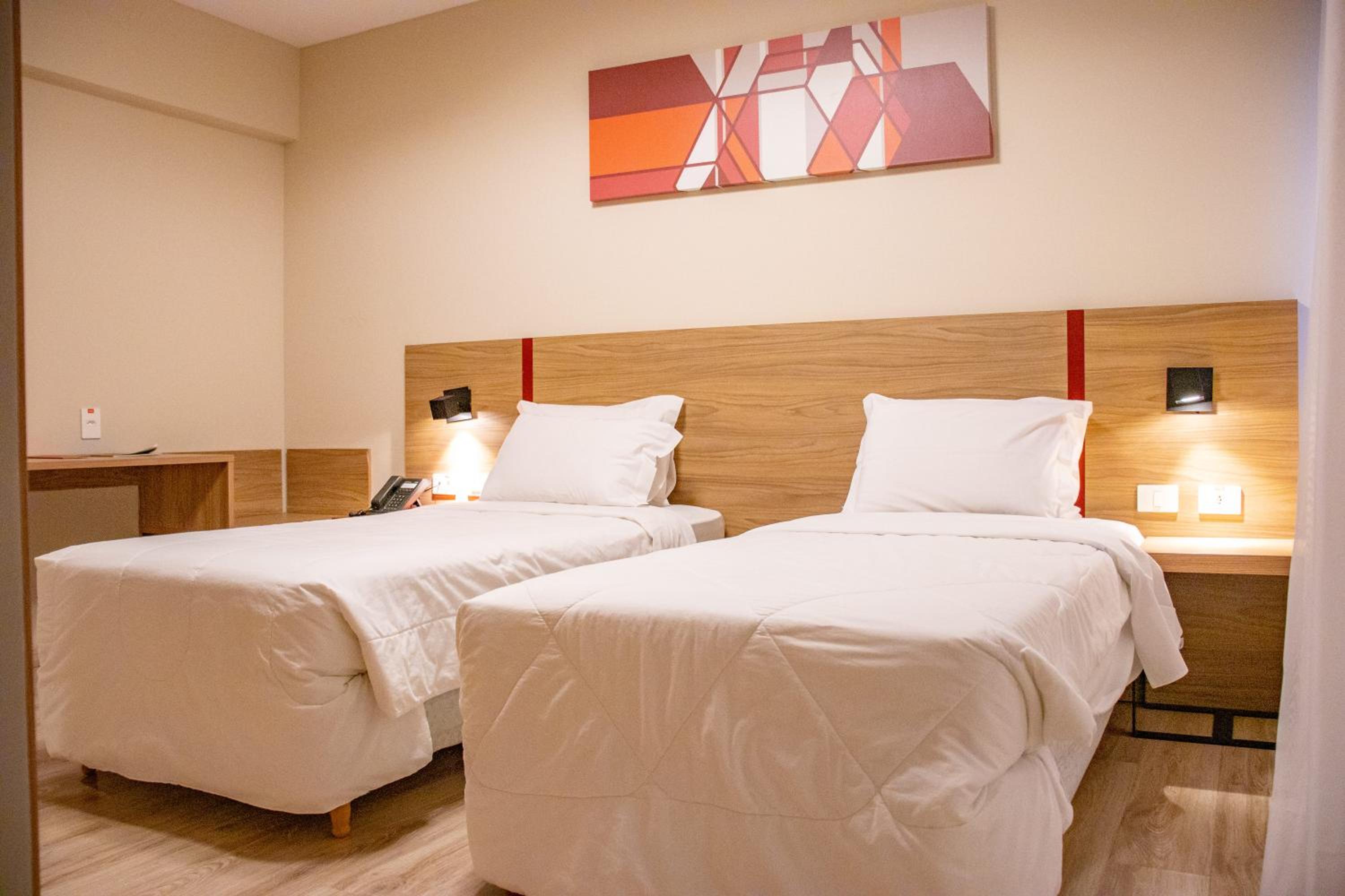 Deluxe Twin Room photo 1