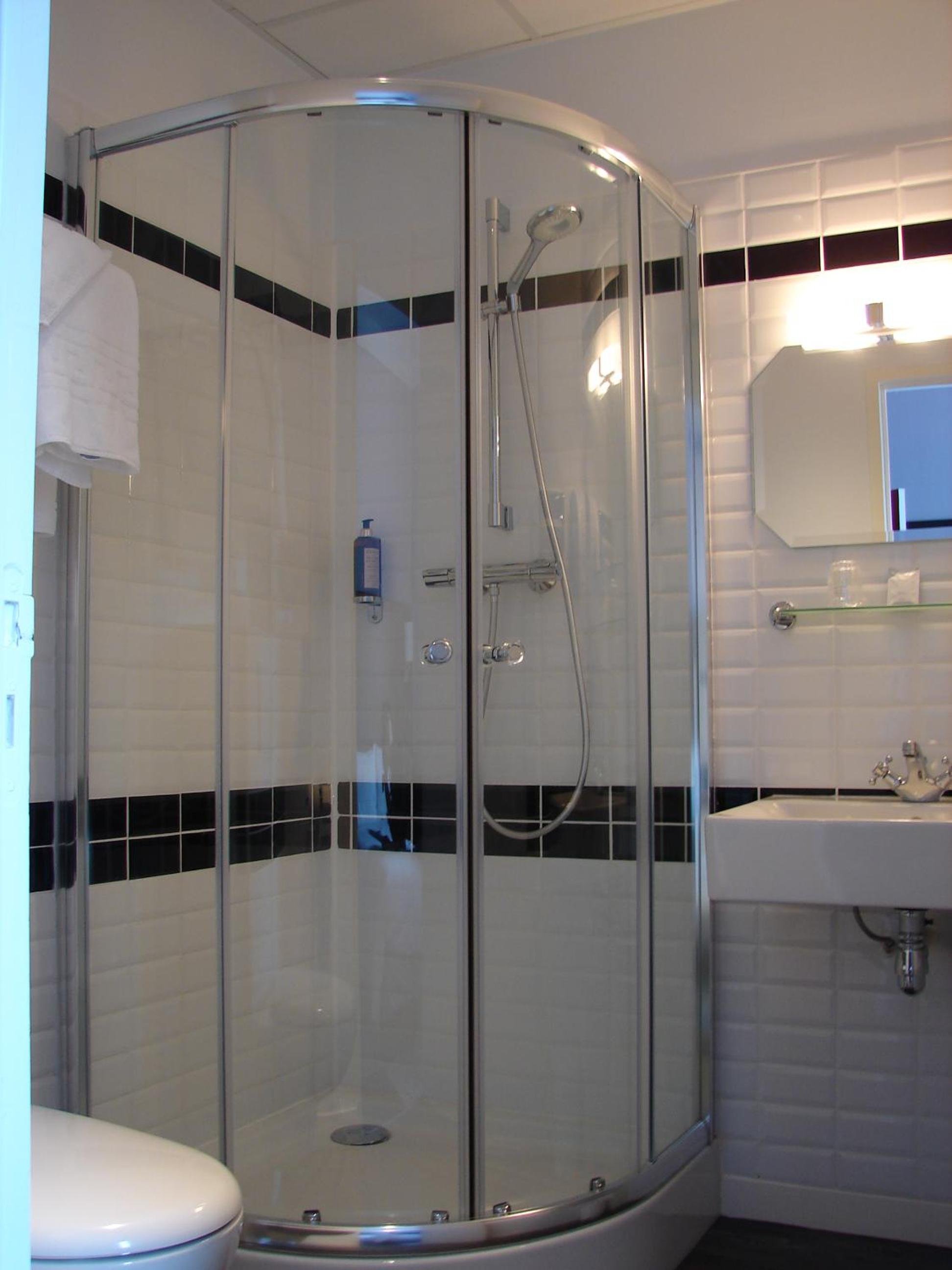 Small Double Room - Photo 4