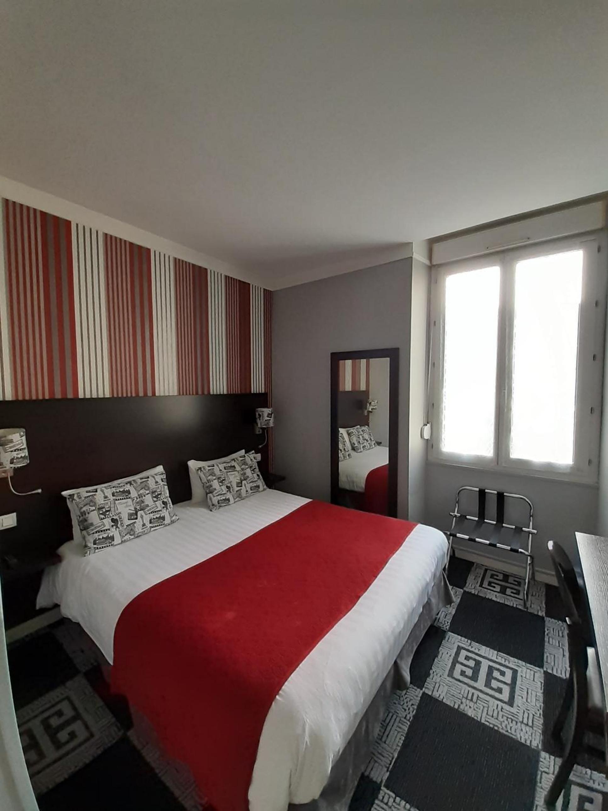 Standard Double Room - Photo 3