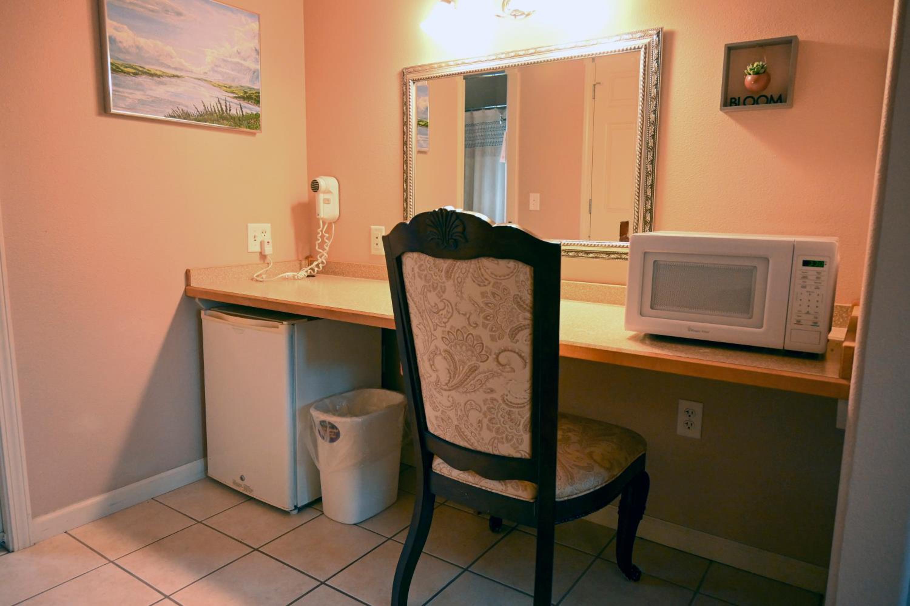 Queen Suite photo 2