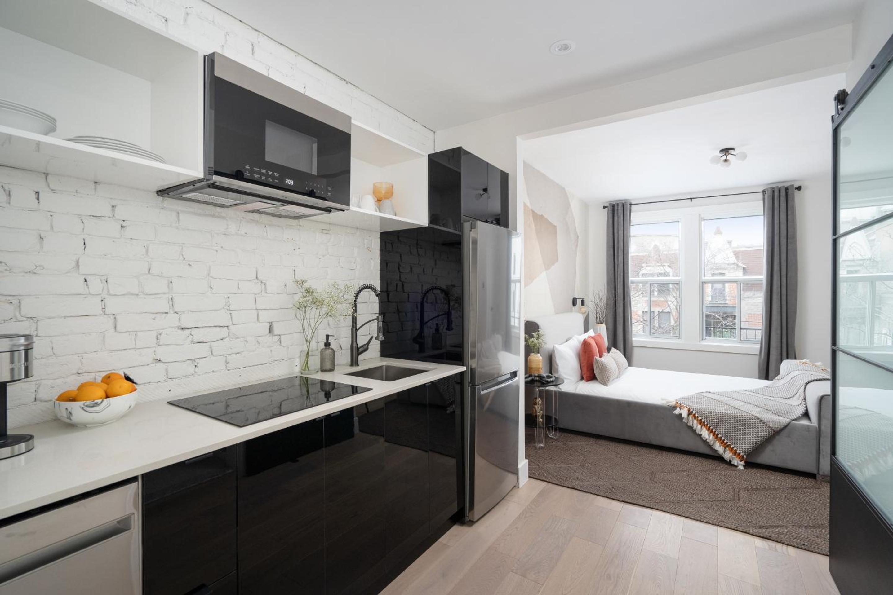 Apartment with Balcony - Photo 1