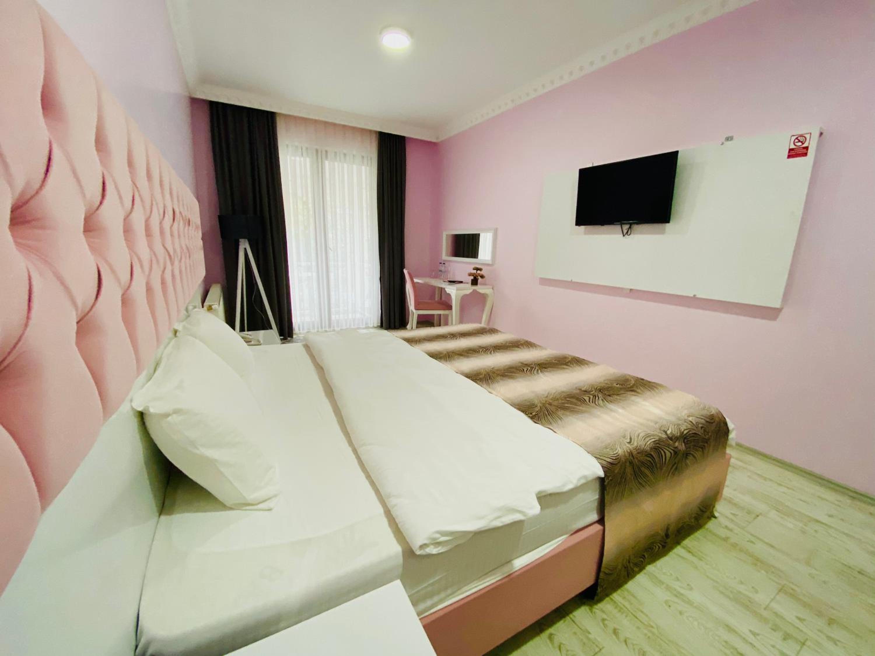 Triple Room with Balcony