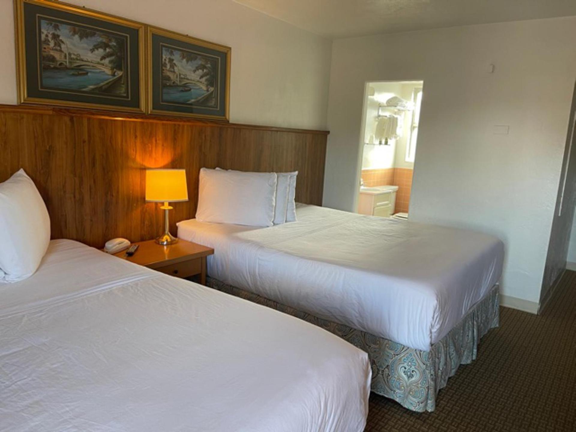 Economy Double Room photo 2