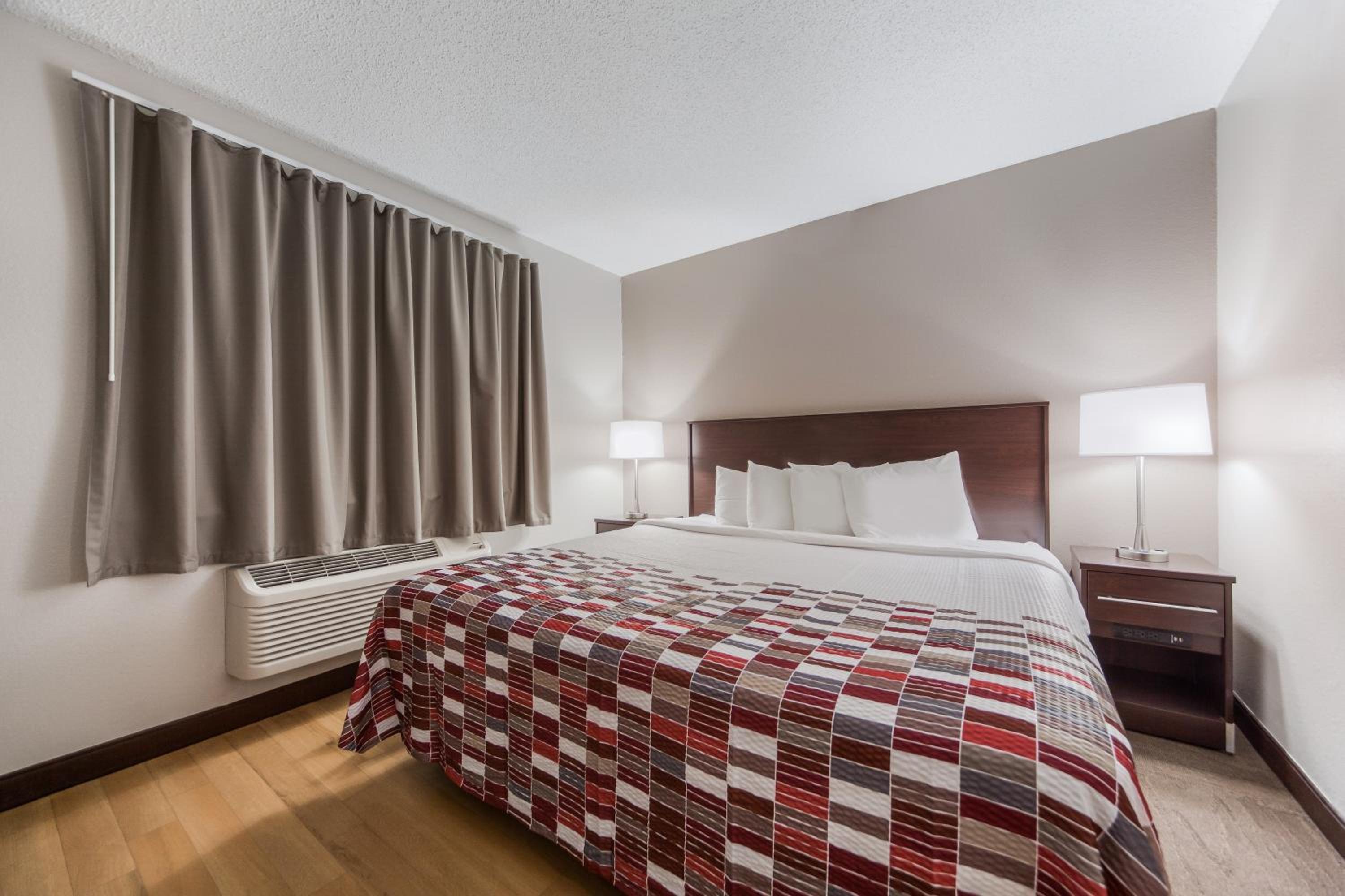 Suite King Smoke Free - Photo 1