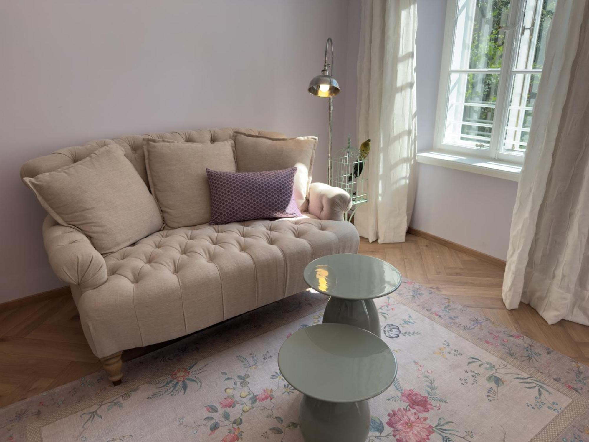 Studio Apartment with Balcony photo 3