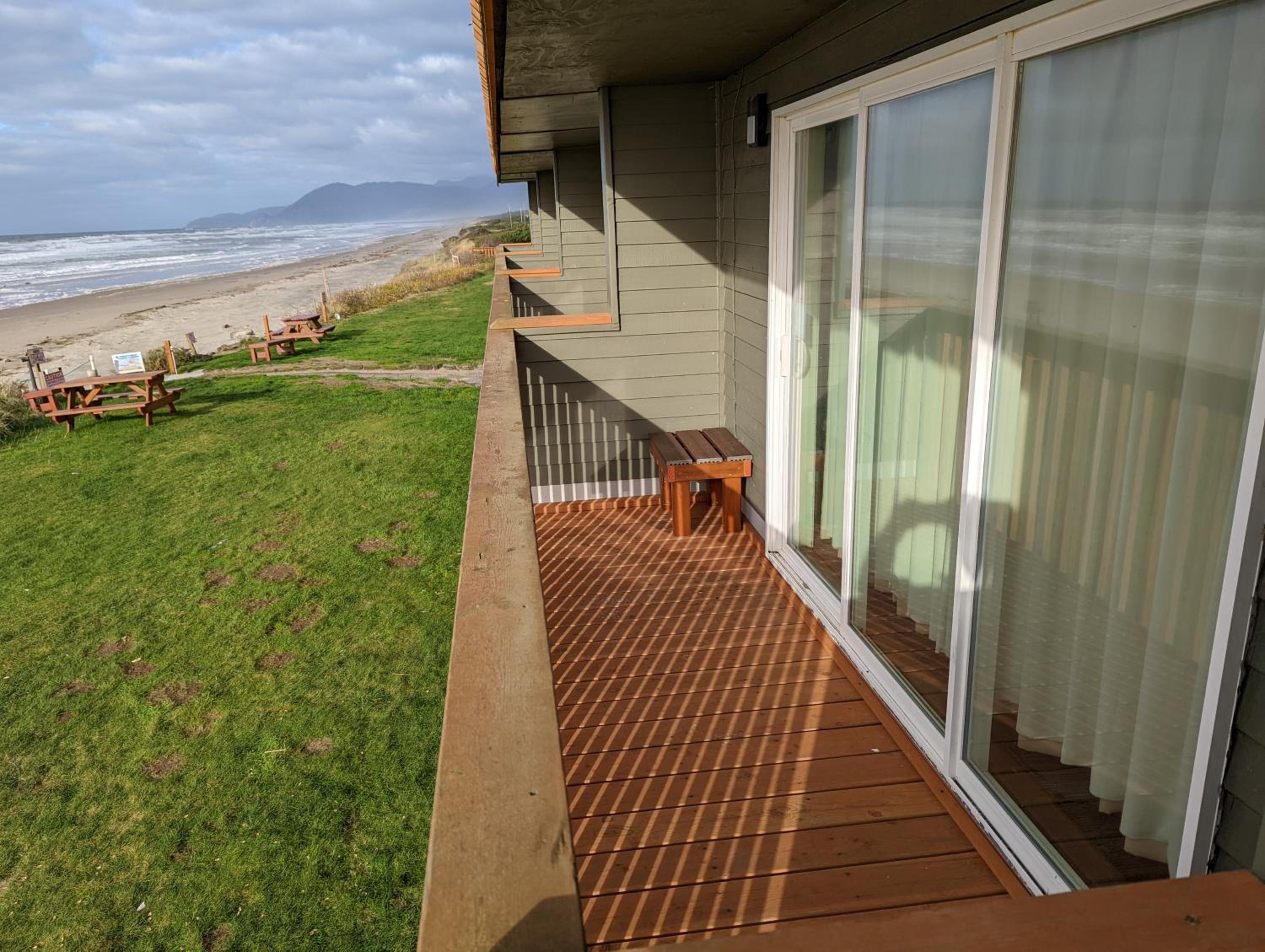 Family Suite with Ocean View - Non-Pet photo 3