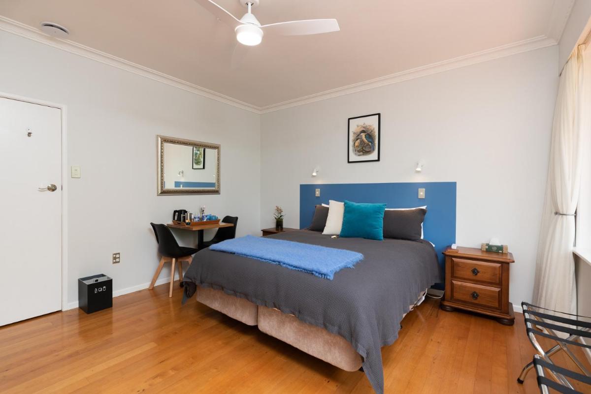Deluxe King Room 1 photo 1