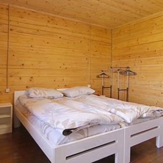 Twin Room with Bath photo 1