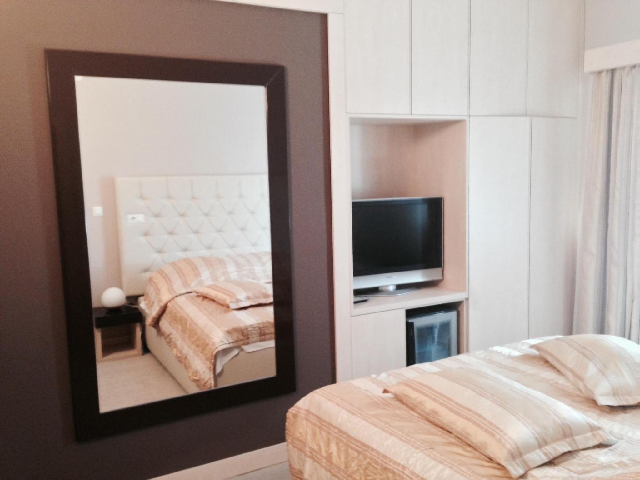 Double Room - Photo 18