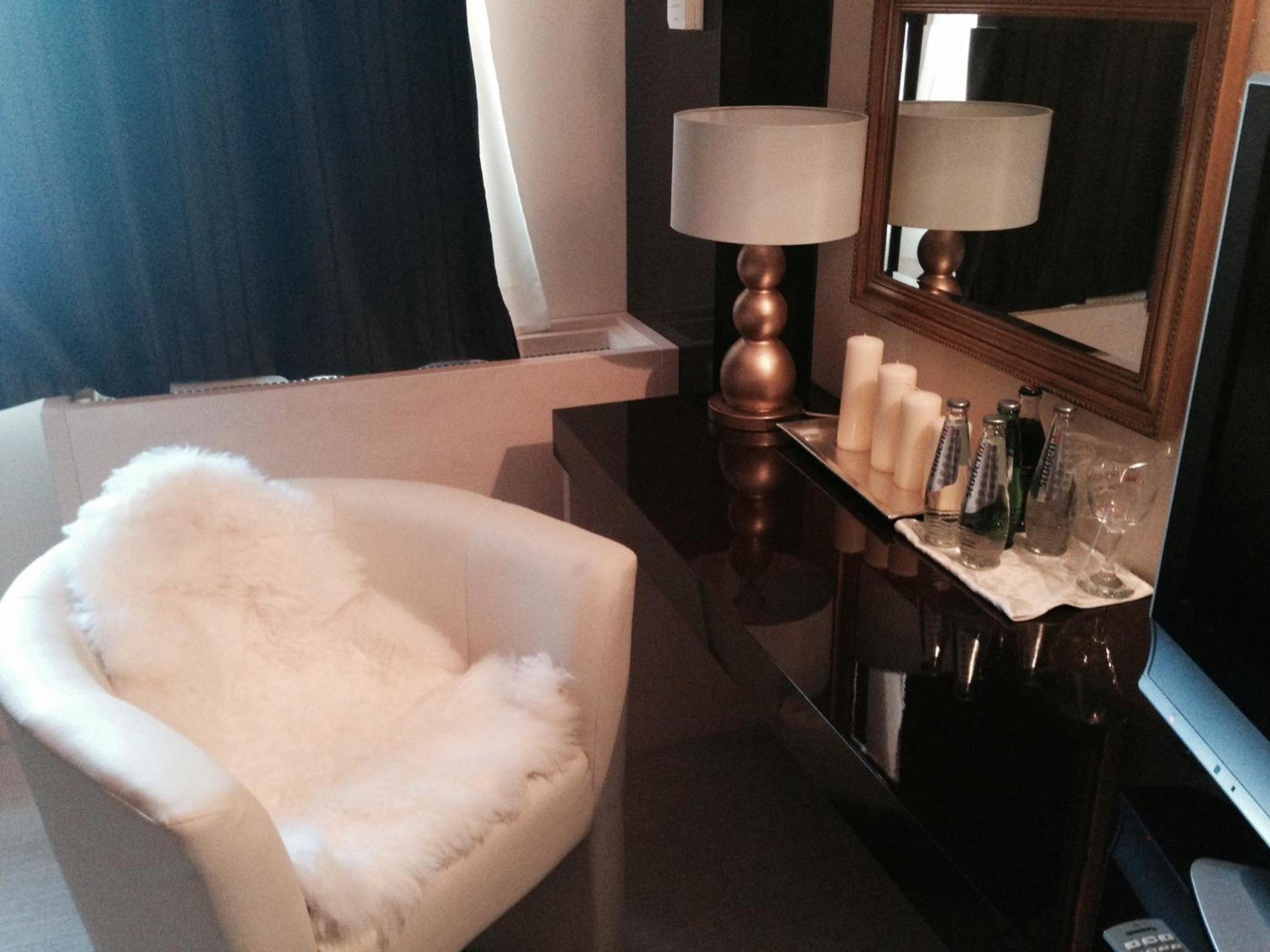 Double Room - Photo 17
