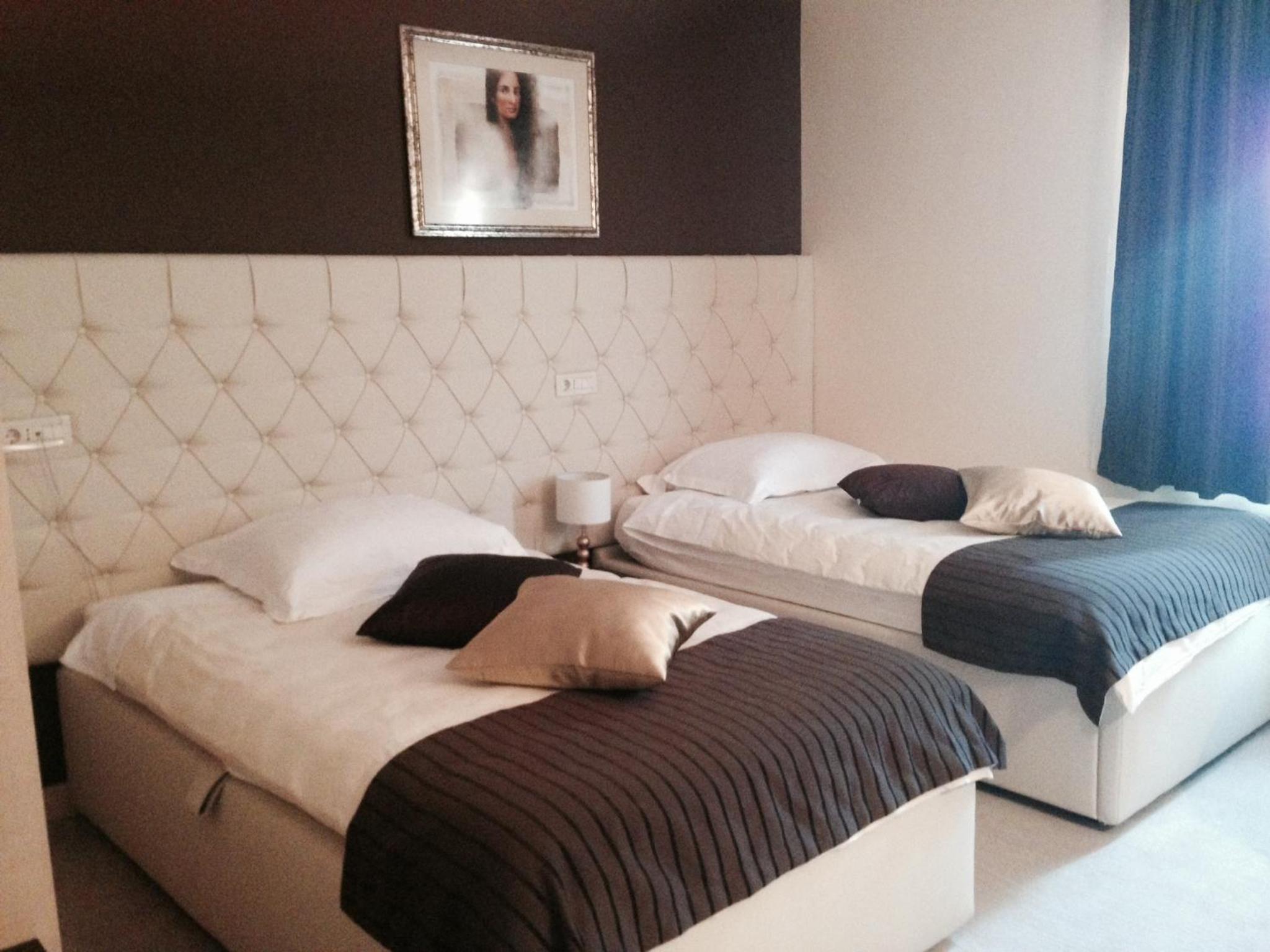 Double Room - Photo 23