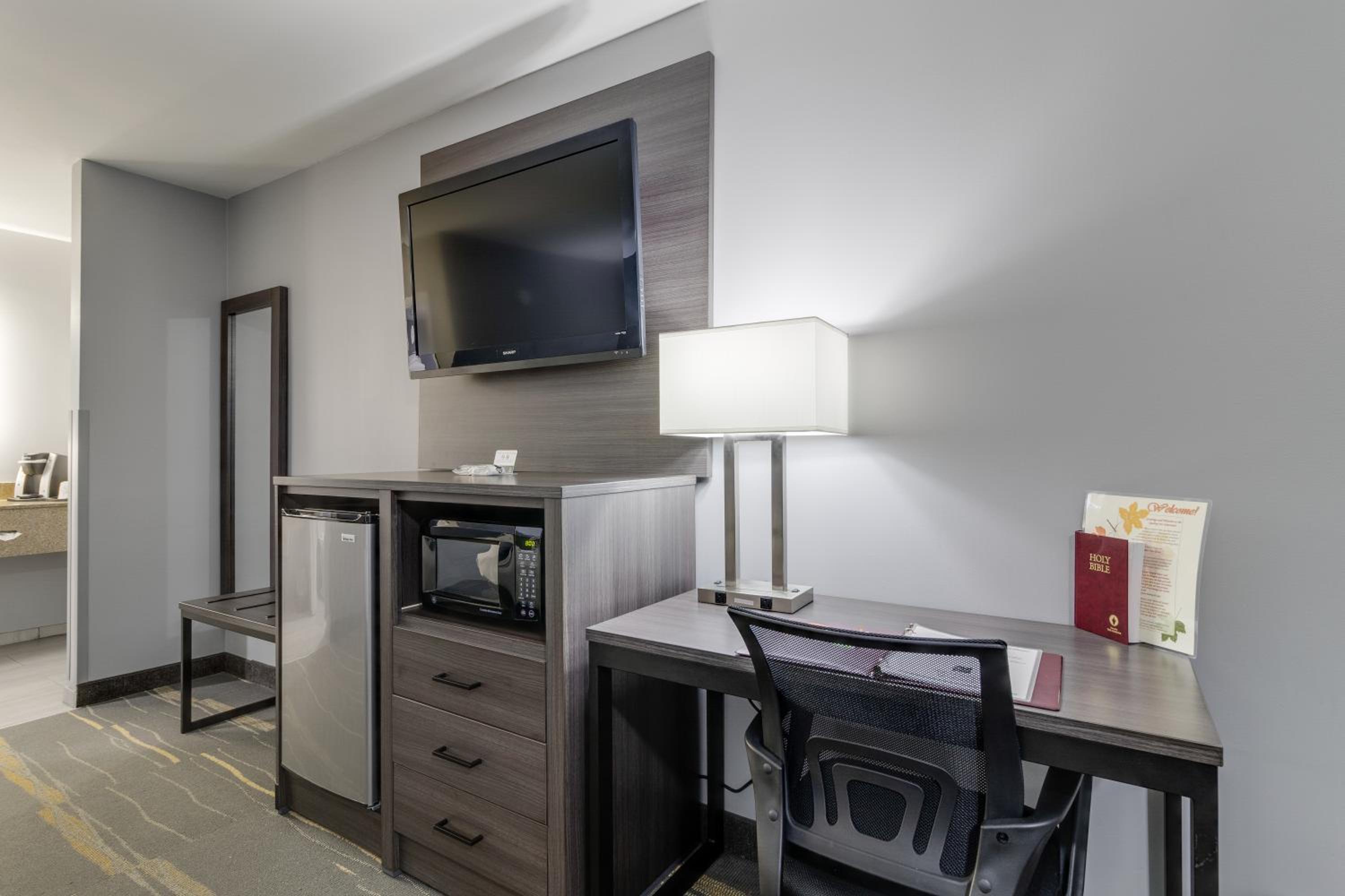 King Room - Non-Smoking - Photo 18